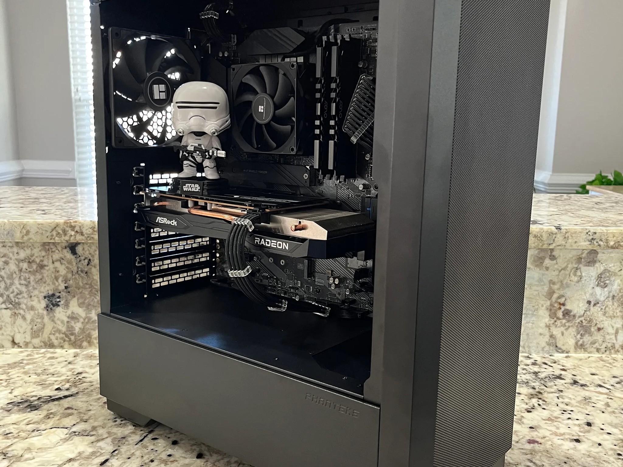 "Challenger's Fury Gaming PC: Unleashing the i5-11400F with a Radeon RX 6600XT 8GB Graphics Card"