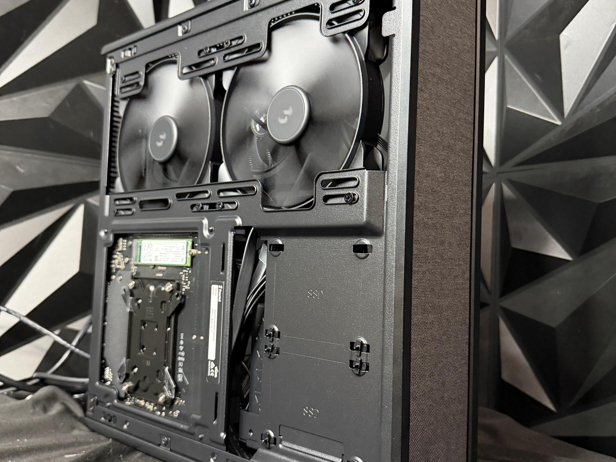 🖤⚡ SLIM THICK ⚡🖤 Ryzen 5 9600X| RTX 5060Ti| 16 GB DDR5| 1.25 TB NVMe| 750W Gold PSU