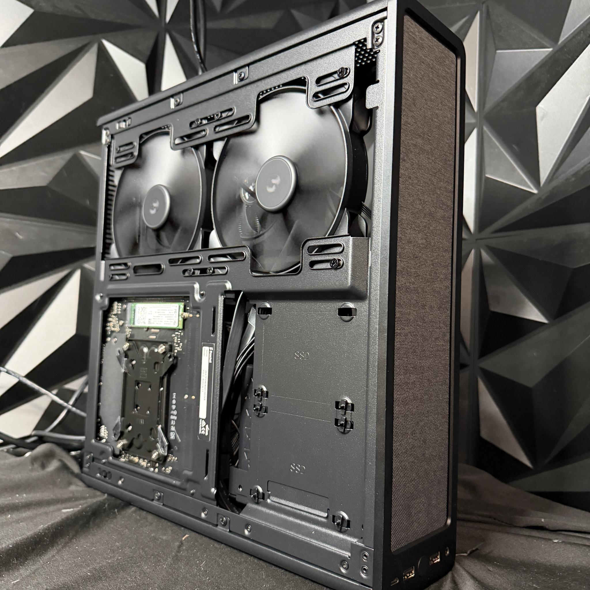 🖤⚡ SLIM THICK ⚡🖤 Ryzen 5 9600X| RTX 5060Ti| 16 GB DDR5| 1.25 TB NVMe| 750W Gold PSU