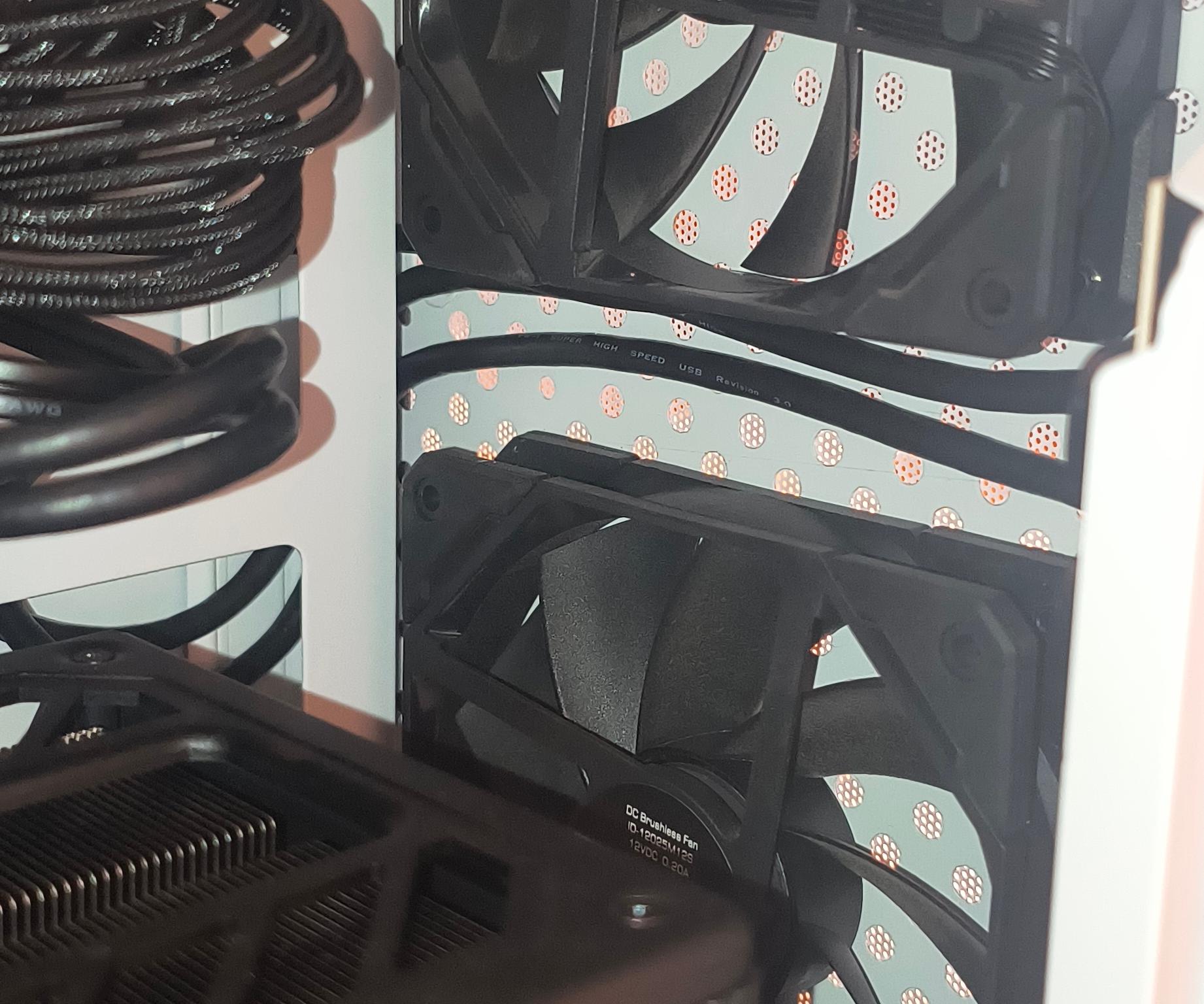 AMD 9070 GAMING PC