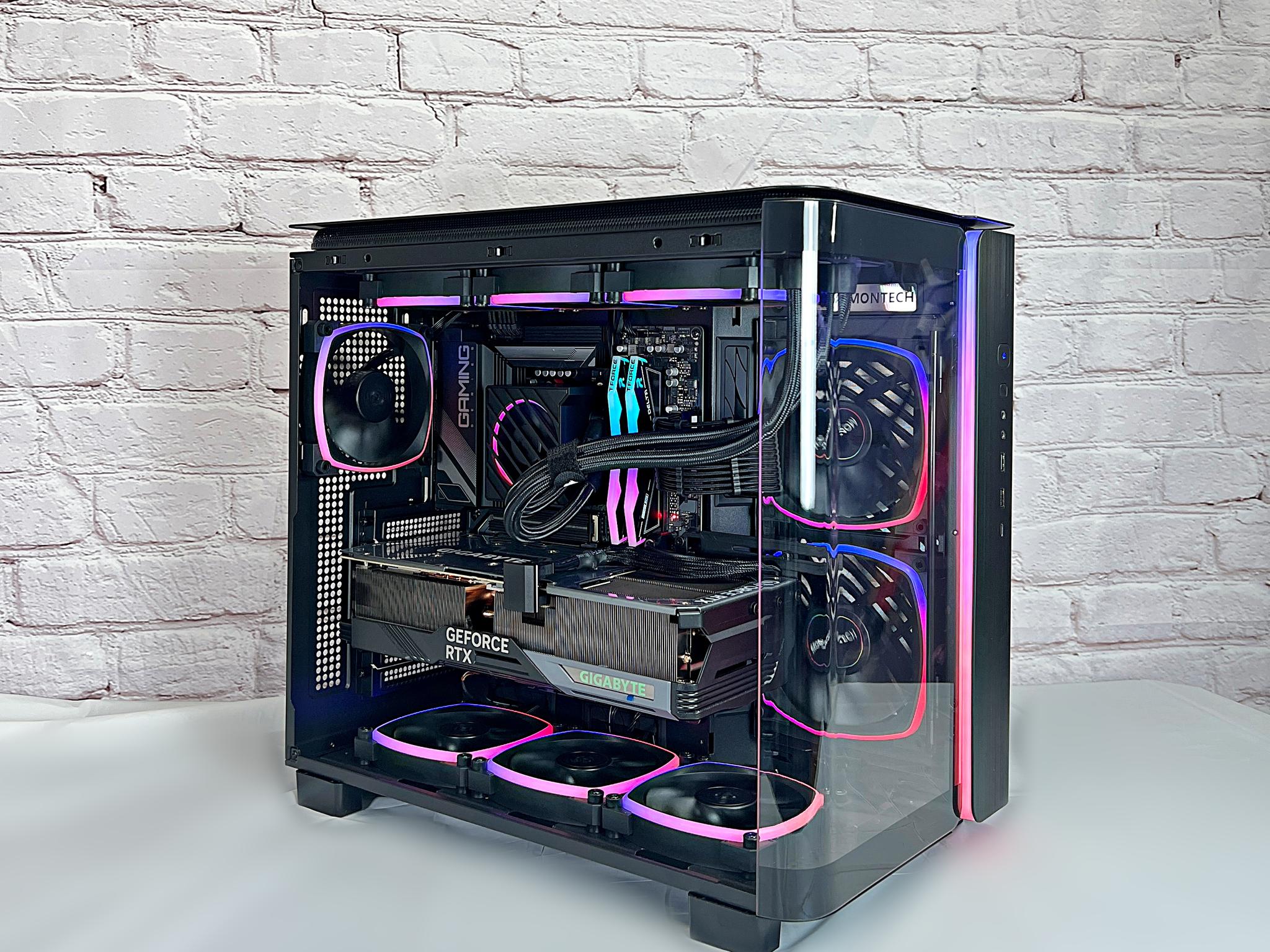 Pro Gamer - Ryzen 7 7800X3D RTX 4090 Gaming OC 32GB DDR5 2TB M.2 Gaming PC