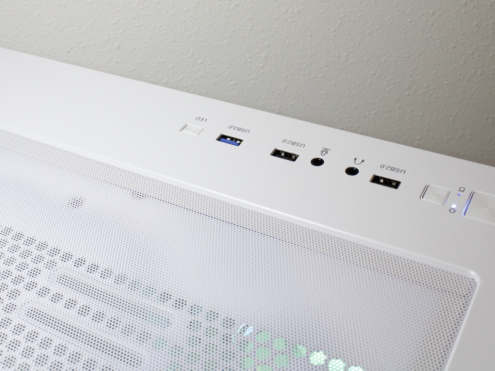 🐢🦖🌿Bulbasaur🌿🐢🦖 White Gaming PC [RTX 3060ti][32GB RAM]