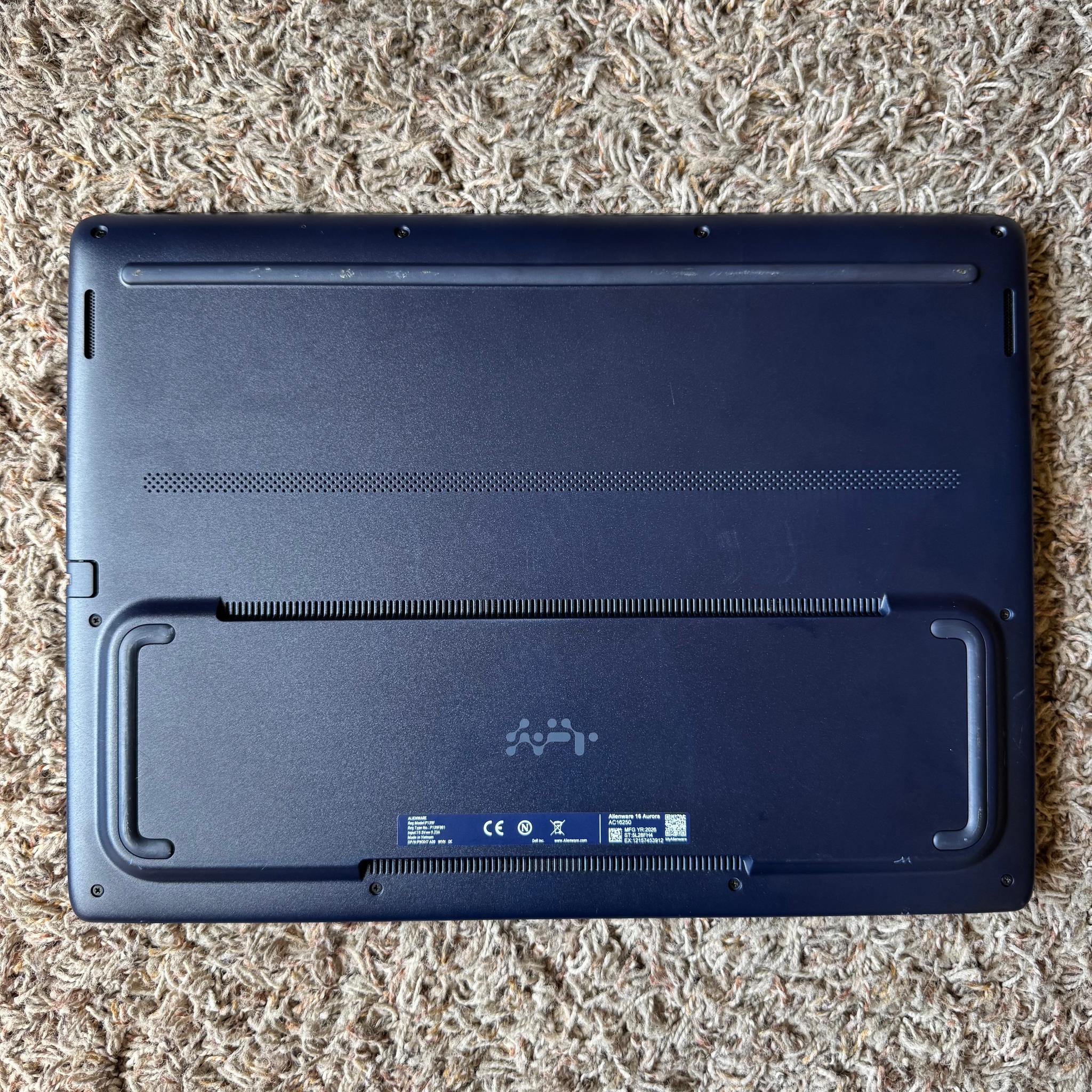 Rtx 5060 / Ultra 7 240h / 16GB DDR5 Ram / 1TB SSD / 1440p Resolution / 100% battery health