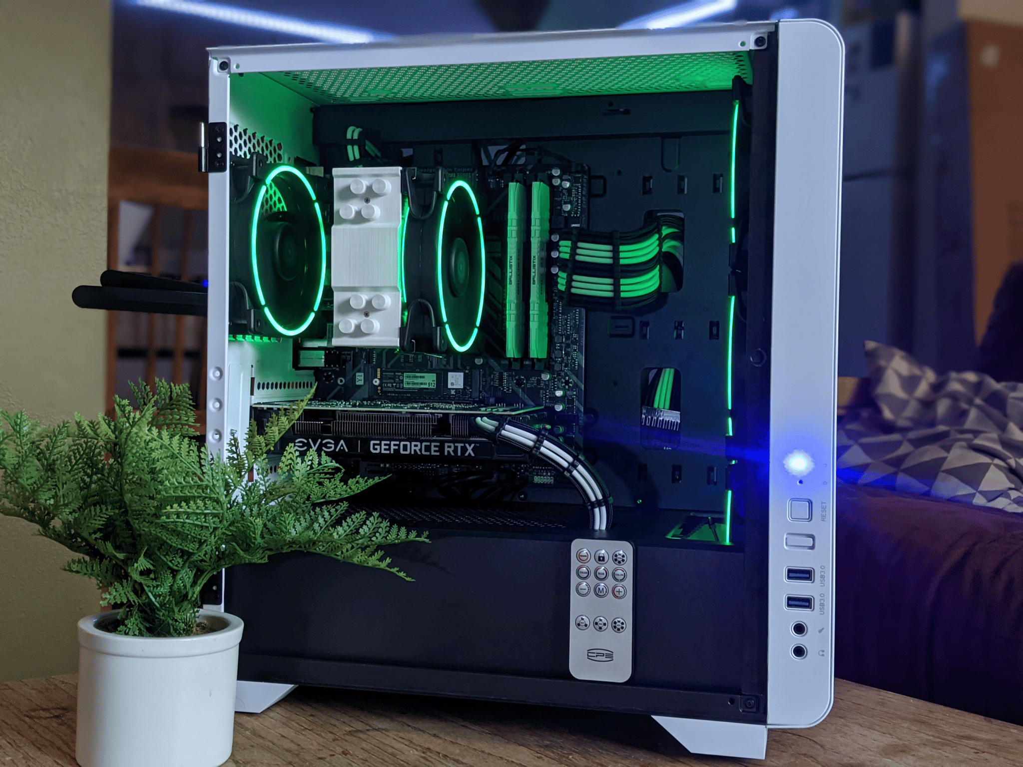 Ryzen 7 2700x RTX 3050 gaming pc