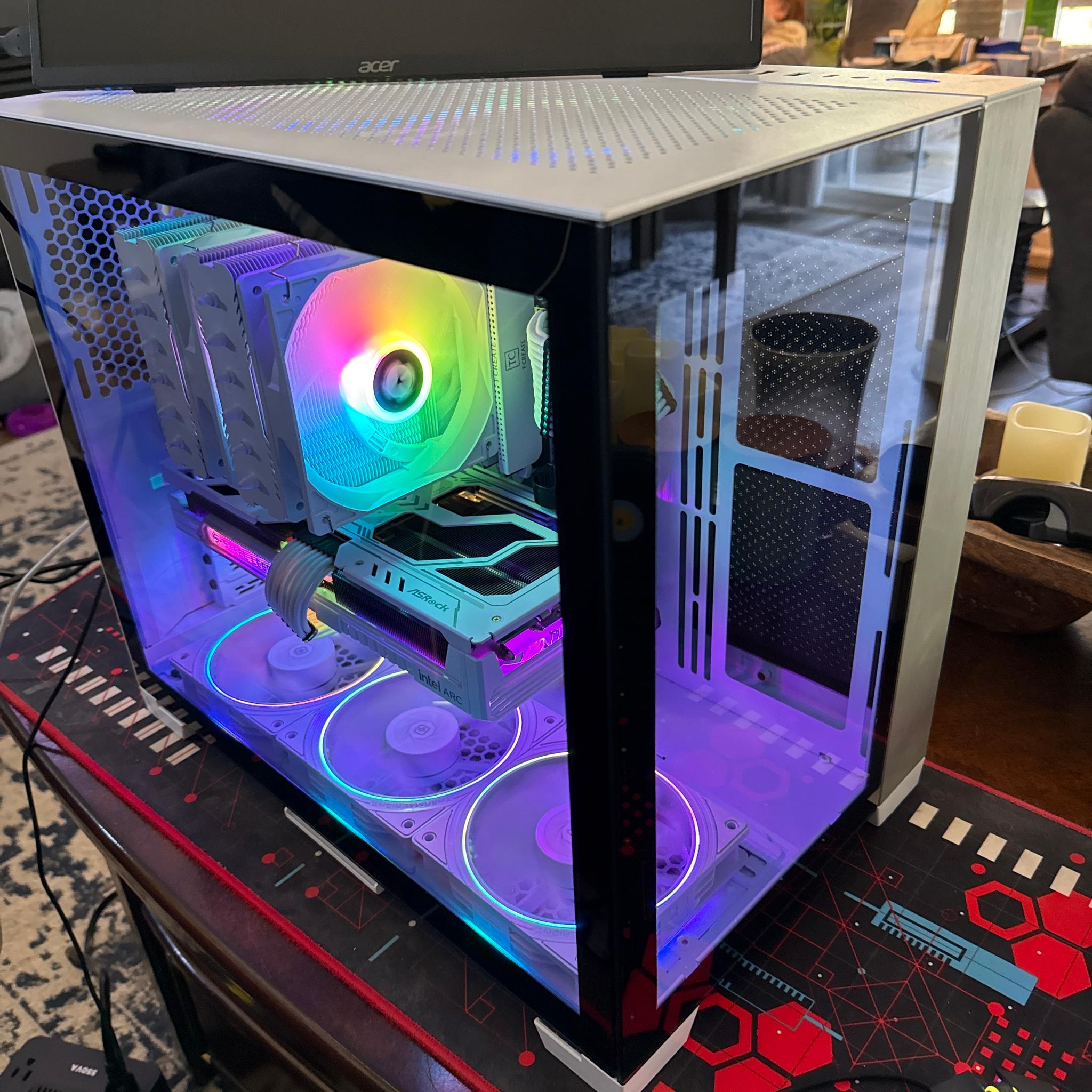Custom White Intel Arc B580 with AMD 9600X
