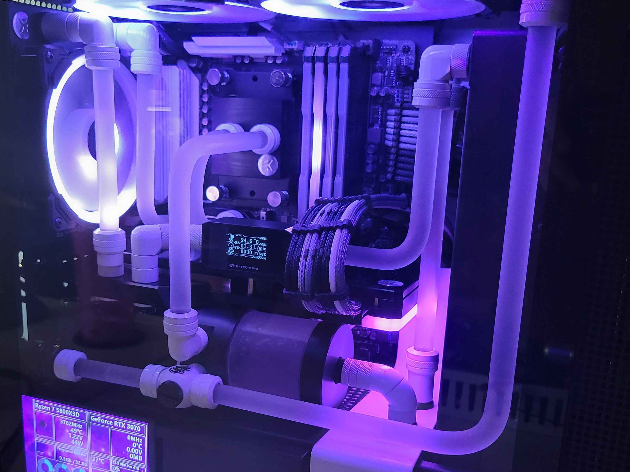 EVGA GeForce RTX 3070 XC3 ULTRA 8GB GDDR6 Graphics Card + EK Quantum Vector waterblock included