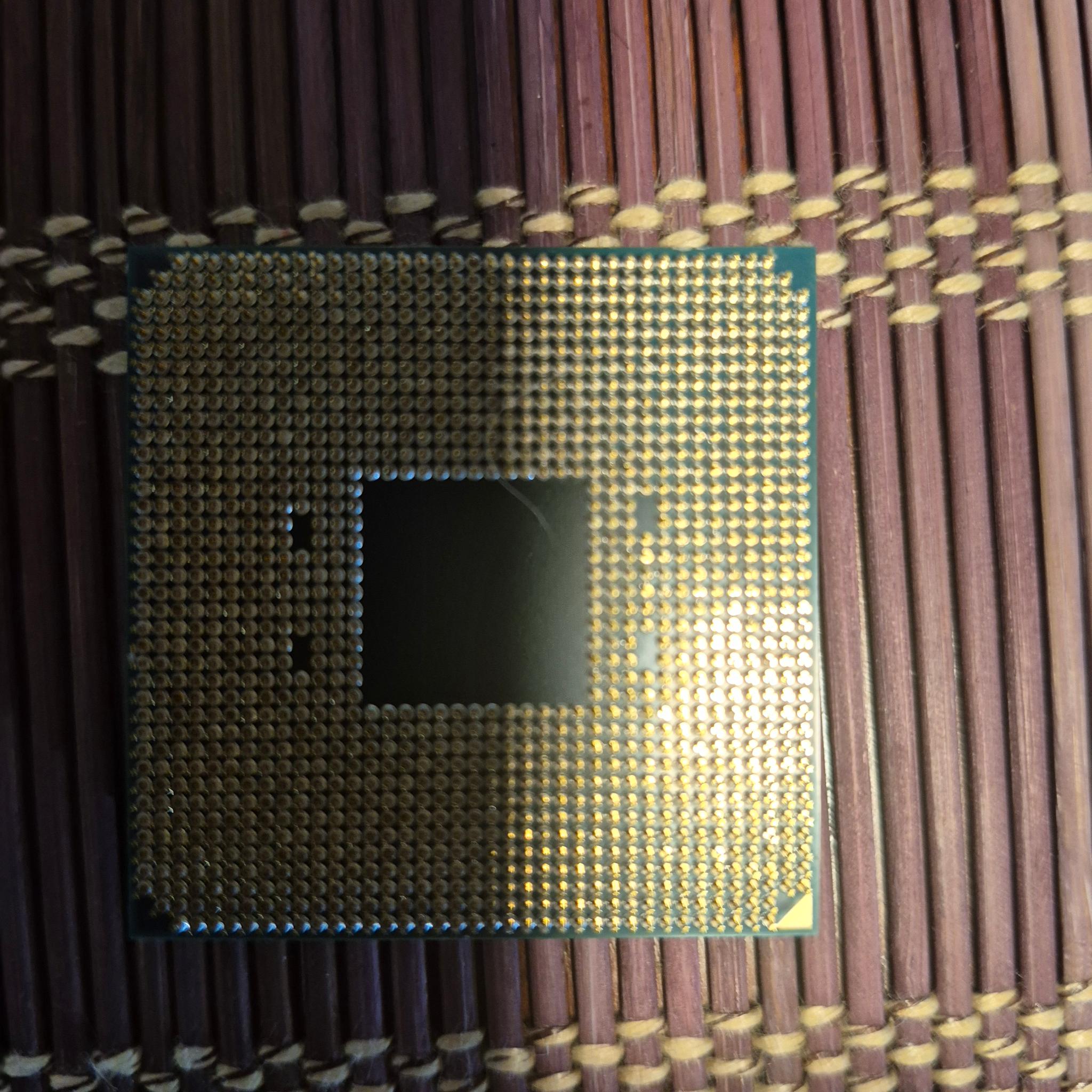AMD Ryzen 7 3700X