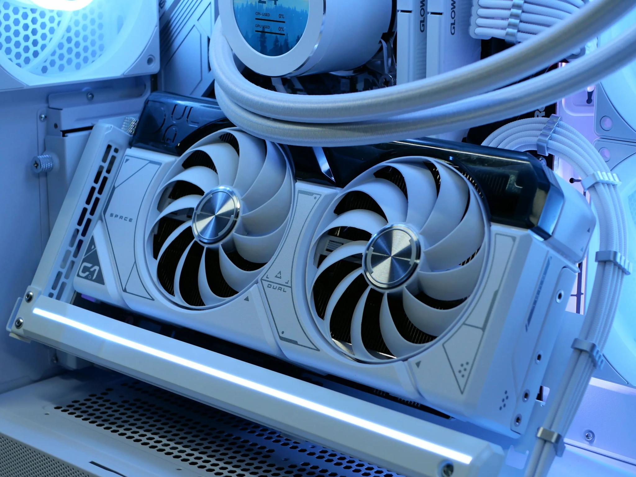 White RTX 4070, 12600kf, 32gb ram, 1tb Gen 4.0 nvme aRGB pc build