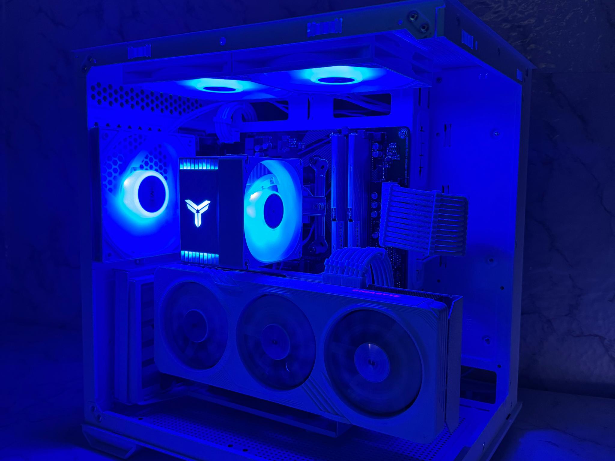 🌨️❄️Snow 1440p Rx 7600 Xt Machine 🌨️❄️ Ryzen 5 5600🌨️❄️ W11 pro 🌨️ 32gb Ram 🌨️❄️ 1Tb storage 🌨️❄️