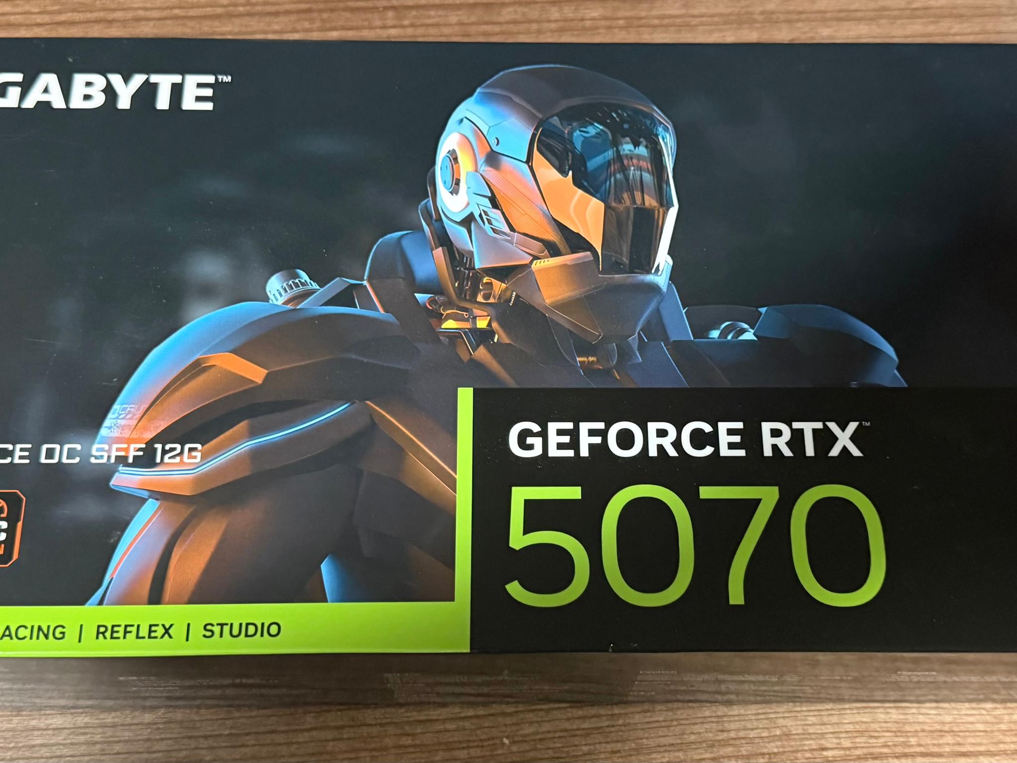 GIGABYTE GeForce RTX 5070 WINDFORCE OC SFF 12G