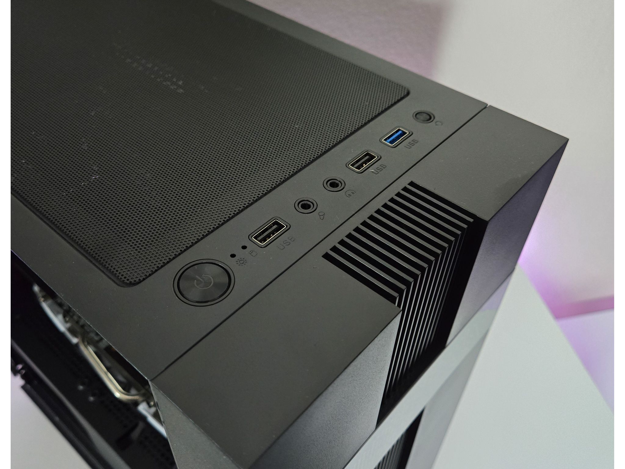 GTX 1060 6GB | Ryzen 5 1600 | Wi-Fi | 1080p Gaming PC