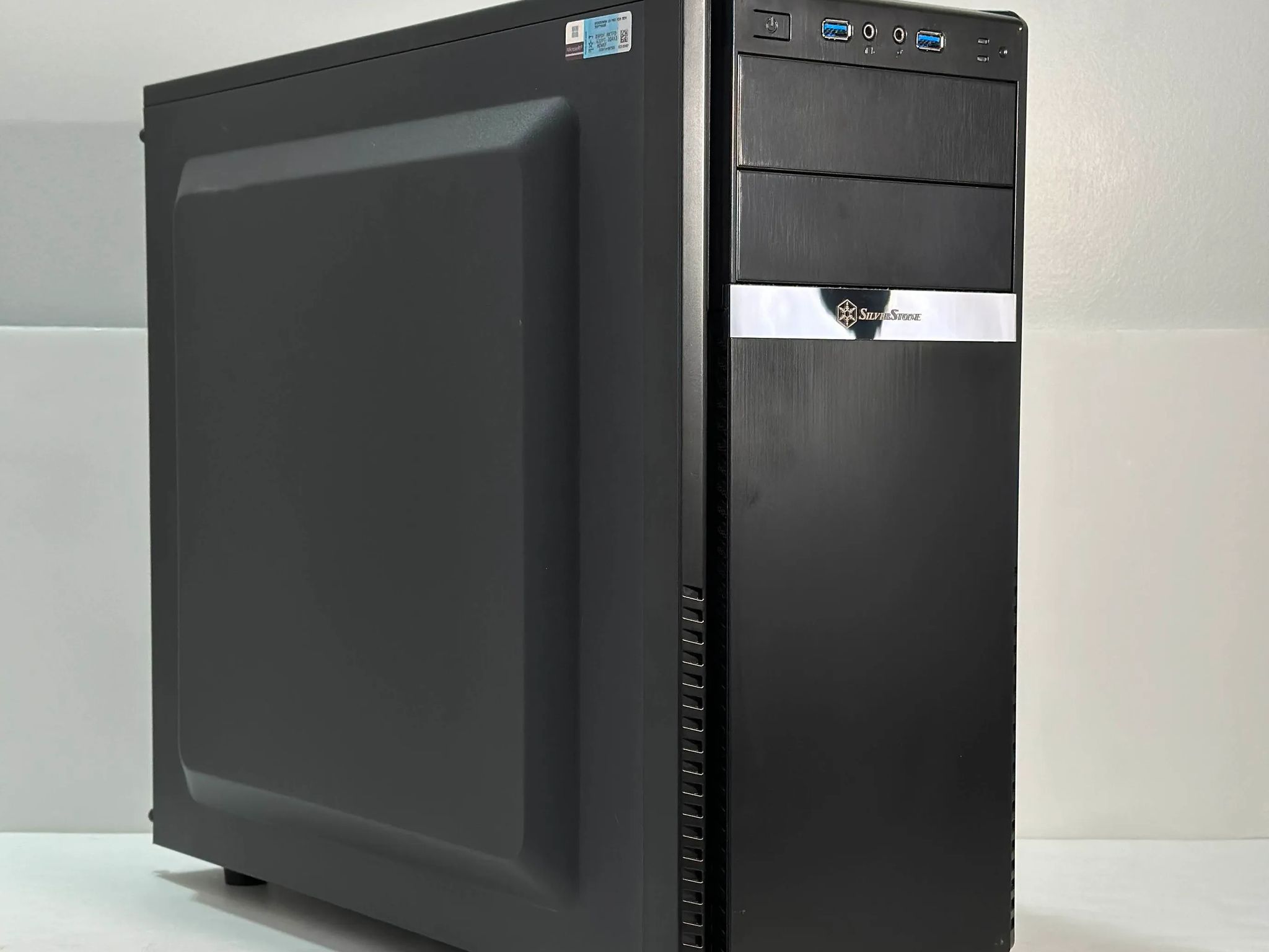 SilverStone Technology PS11 ATX Mid Tower Computer Case W/ 2 120mm Fans