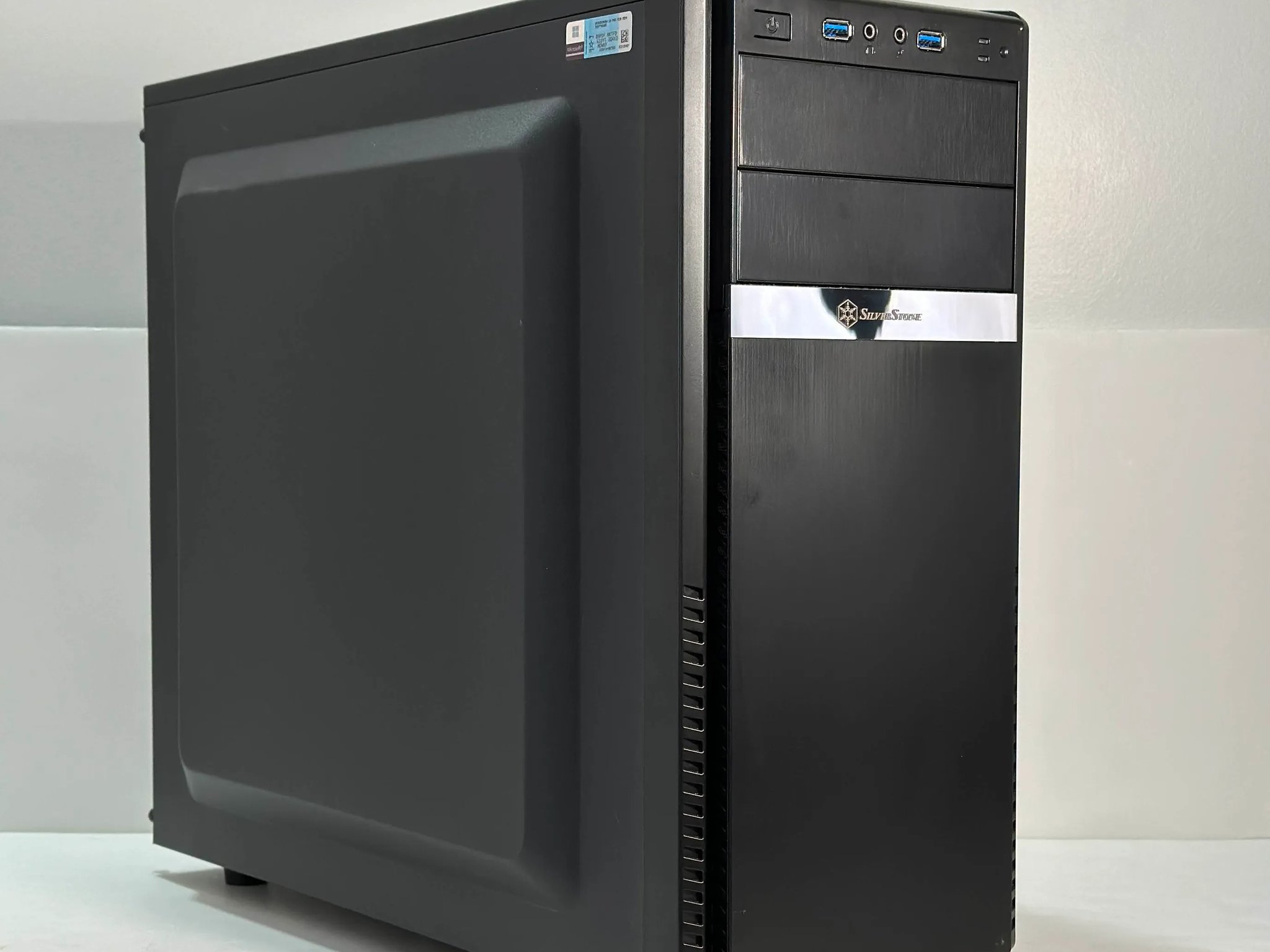 SilverStone Technology PS11 ATX Mid Tower Computer Case W/ 2 120mm Fans