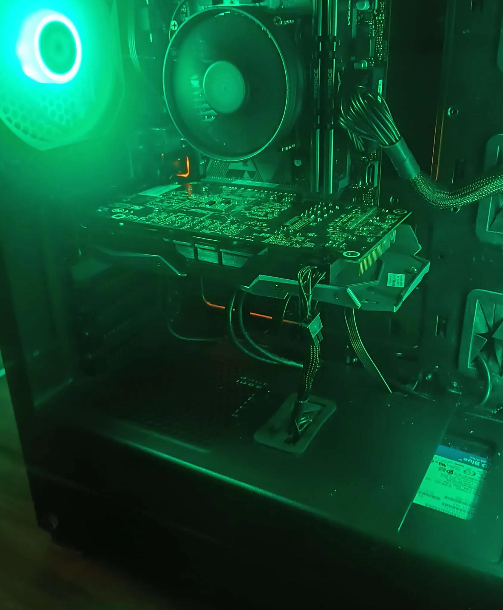 The Hammer ~ I5-9400F ~ GTX 1060 6GB ~ 16GB DDR4 3200Mhz ~ 256GB SSD ~ 2, 500GB HDD ~ ARGB