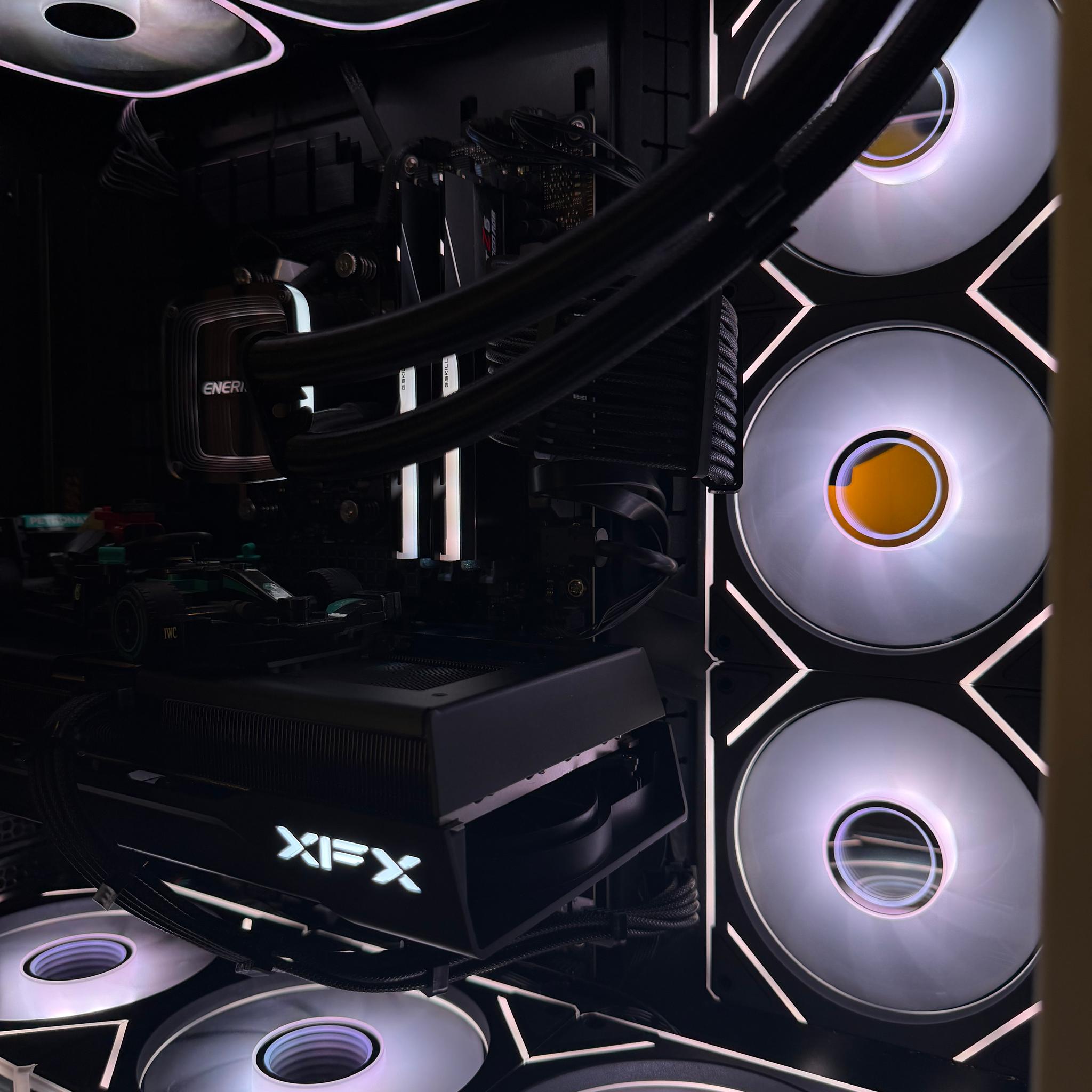 Radeon RX 9060 XT 16GB Custom Gaming PC - Ryzen 7 7700X, 32GB RAM, 1TB NVMe SSD