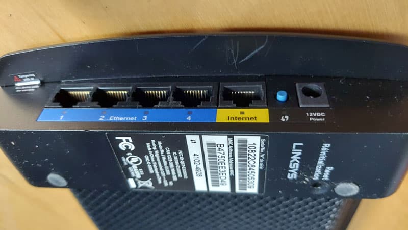 Linksys N300 4 Port 10/100 WiFi Router E1200-NP WIFI 300Mbps * TESTED & WORKING *