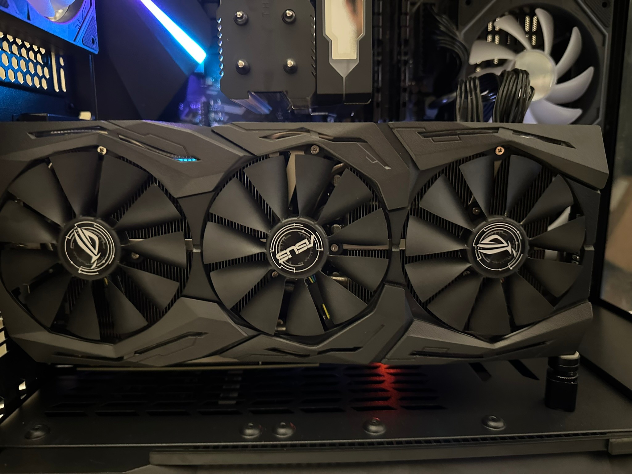 i7-8700K / ASUS Strix RTX 2070 / 512G NVME / 16GB RAM