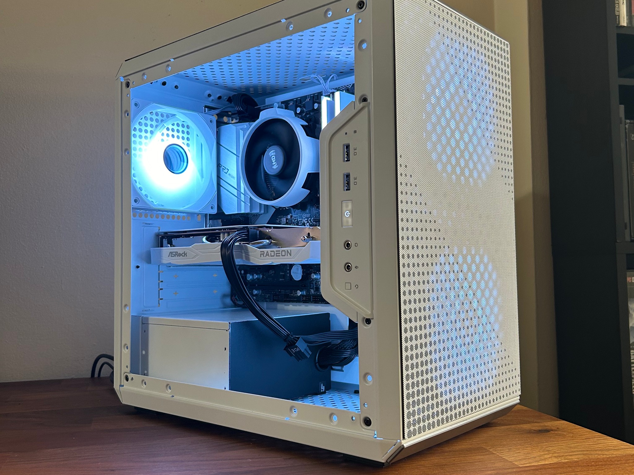 **SALE** RX 6600 | Ryzen 5 4500 | 16GB DDR4 | WI-FI | The Trooper RX