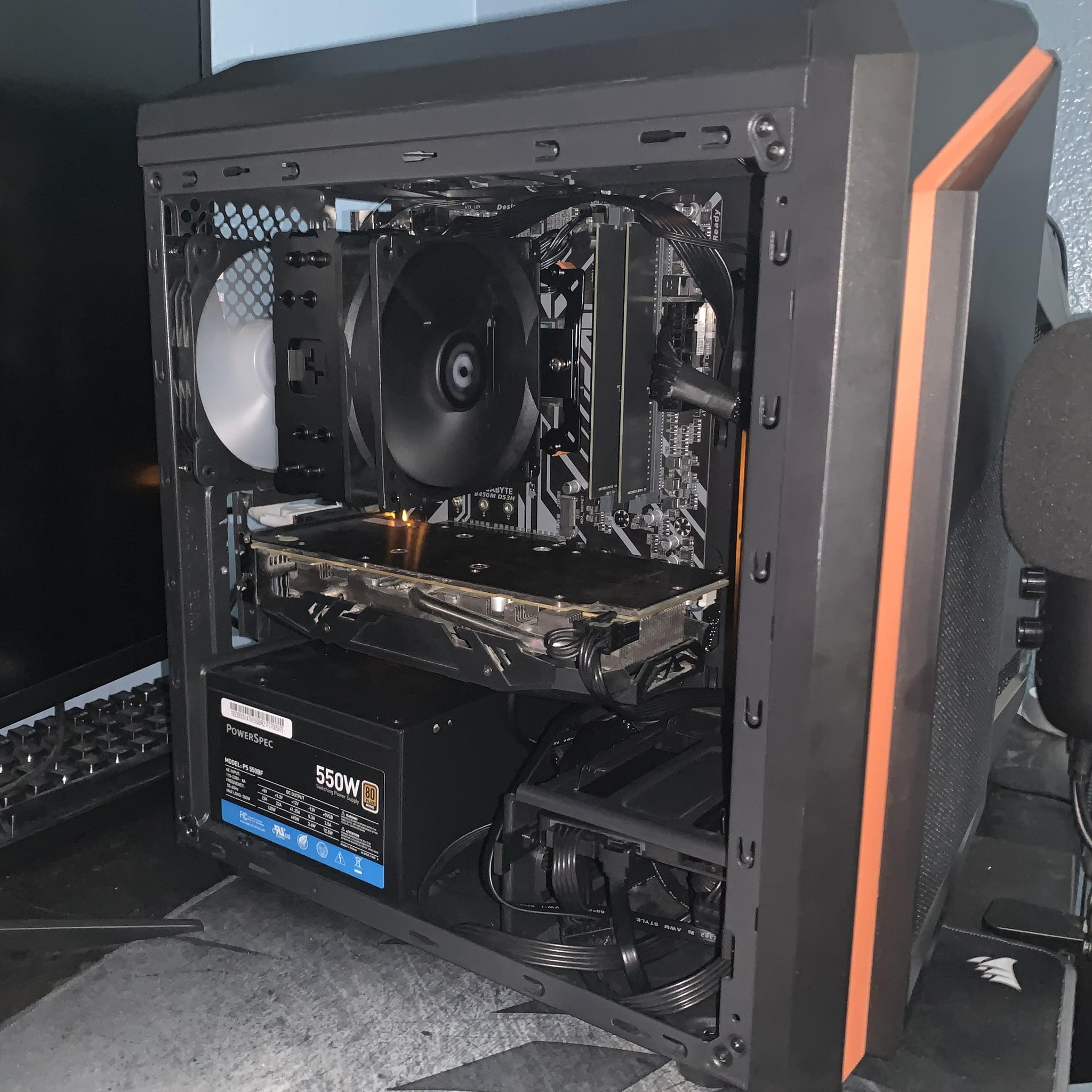 Customizable Gaming PC : Rx 580, AMD Ryzen 7, 16gb ddr4, 550w psu, 512gb ssd