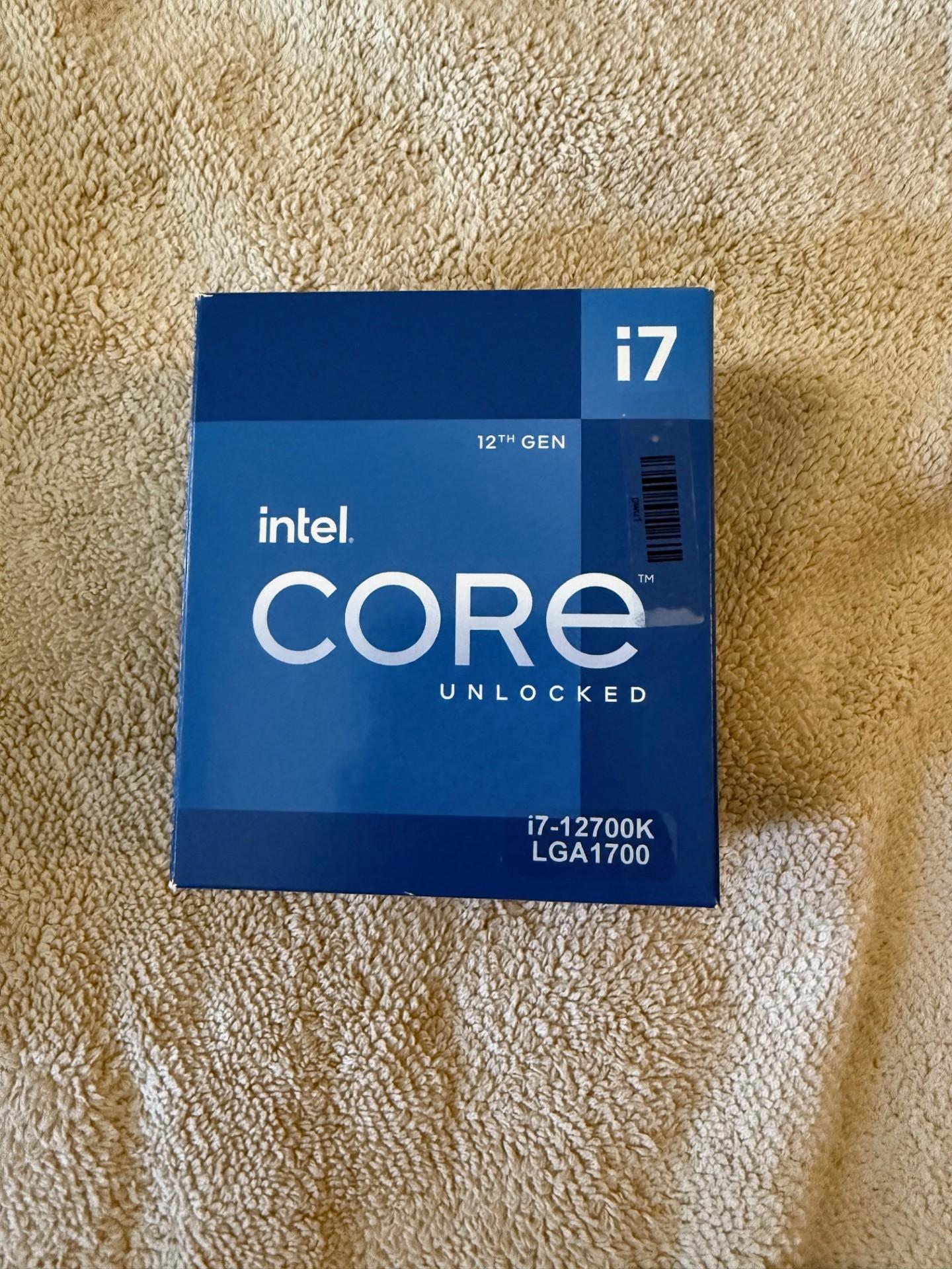 Intel i7 12700K