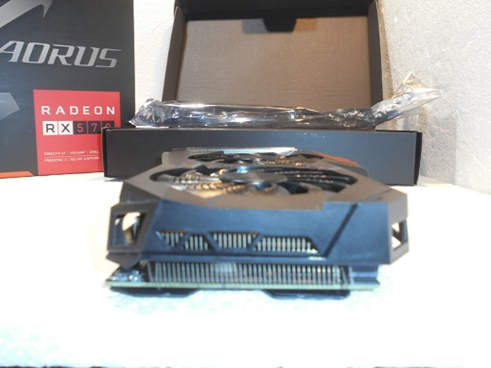 Gigabyte Aorus Radeon RX570 4G Very Clean Like New Open Box condition