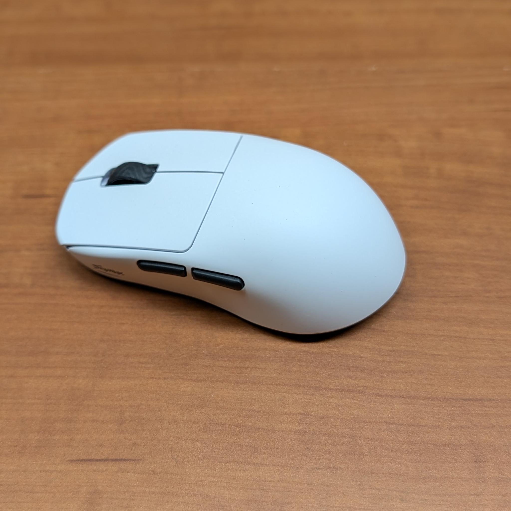 Scyrox V8 White 8K 36g Kailh Super Light Mouse Less Than 1 hr use