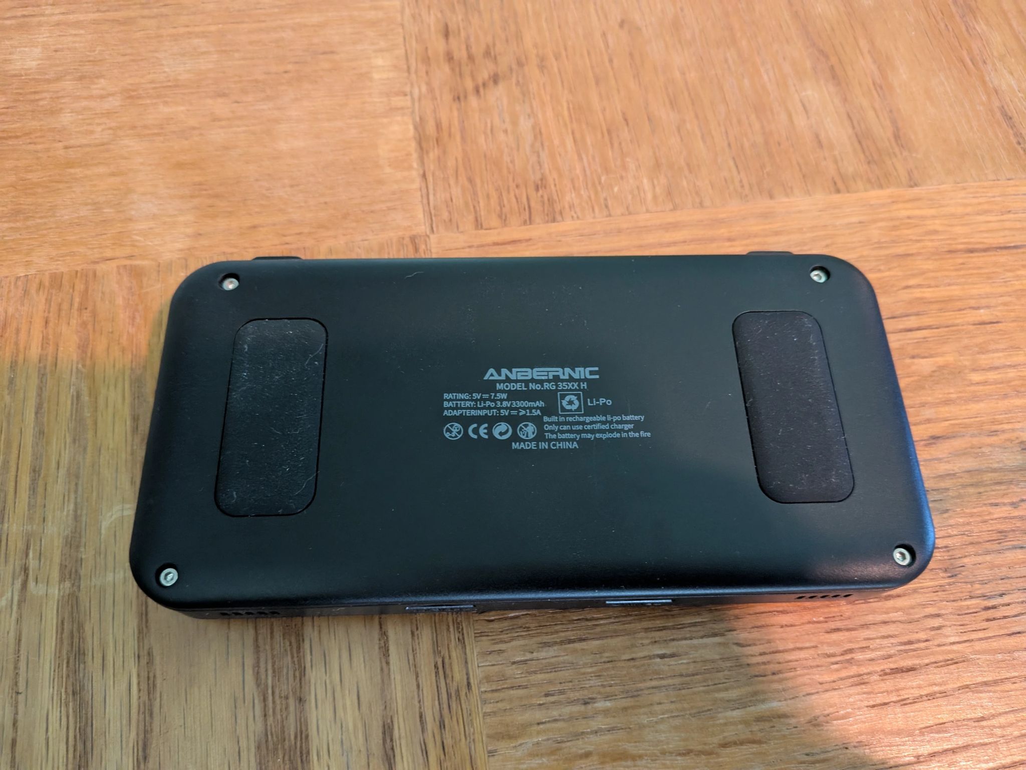 Anbernic RG35XX H Retro Handheld Game Console