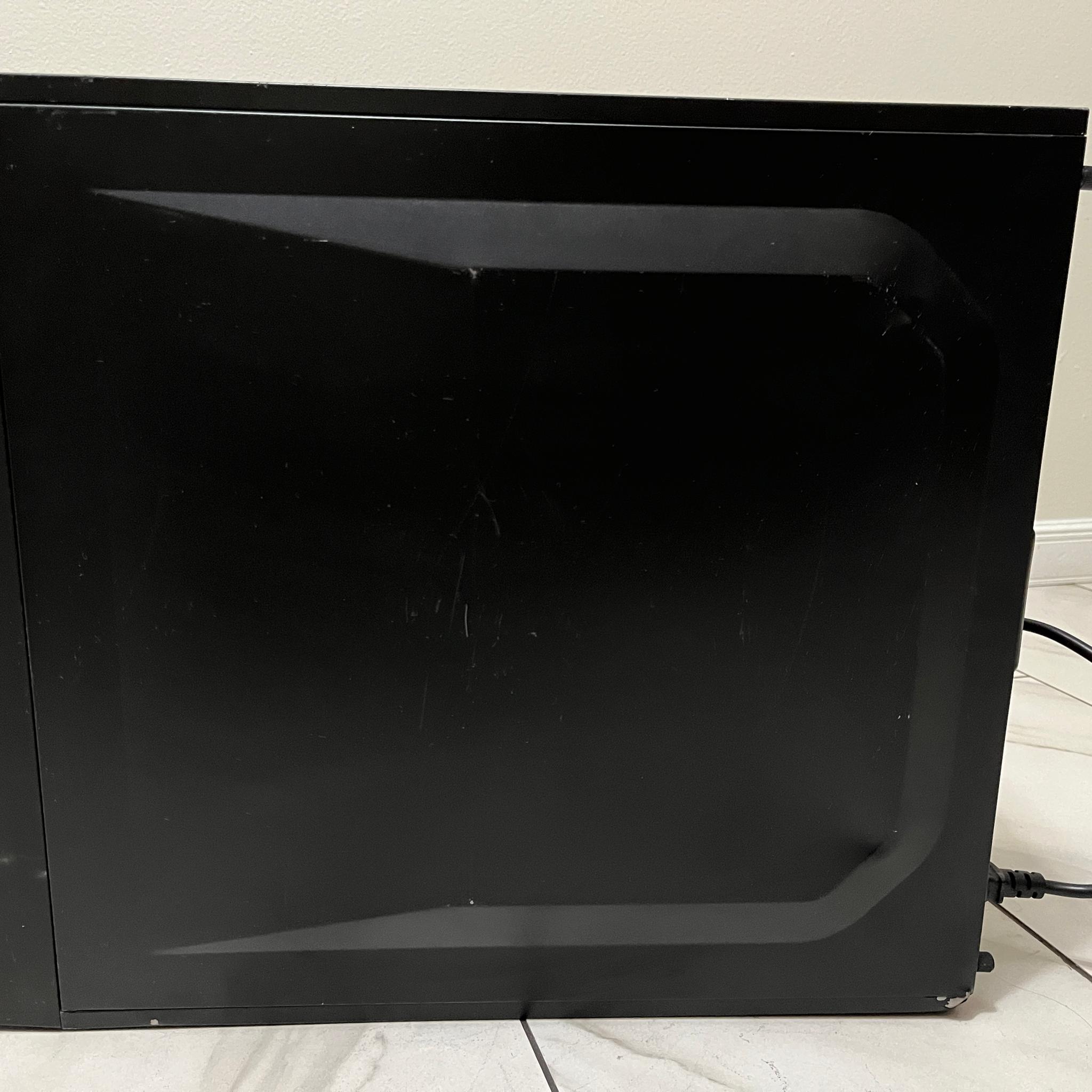 NVIDIA RTX 2070, Intel i7-7700, 16GB RAM, 3.1TB Storage - Gaming PC w/Wi-Fi, BT