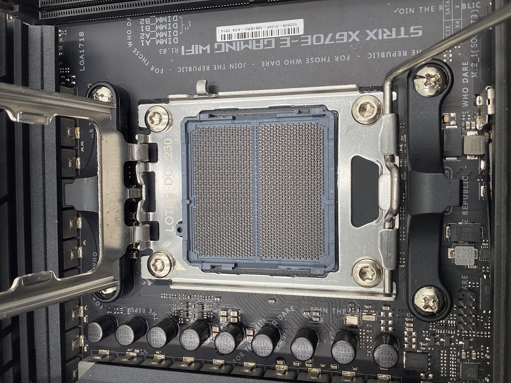 ASUS ROG Strix X670E-E Gaming Socket AM5(LGA 1718) Ryzen 7000 ATX Motherboard