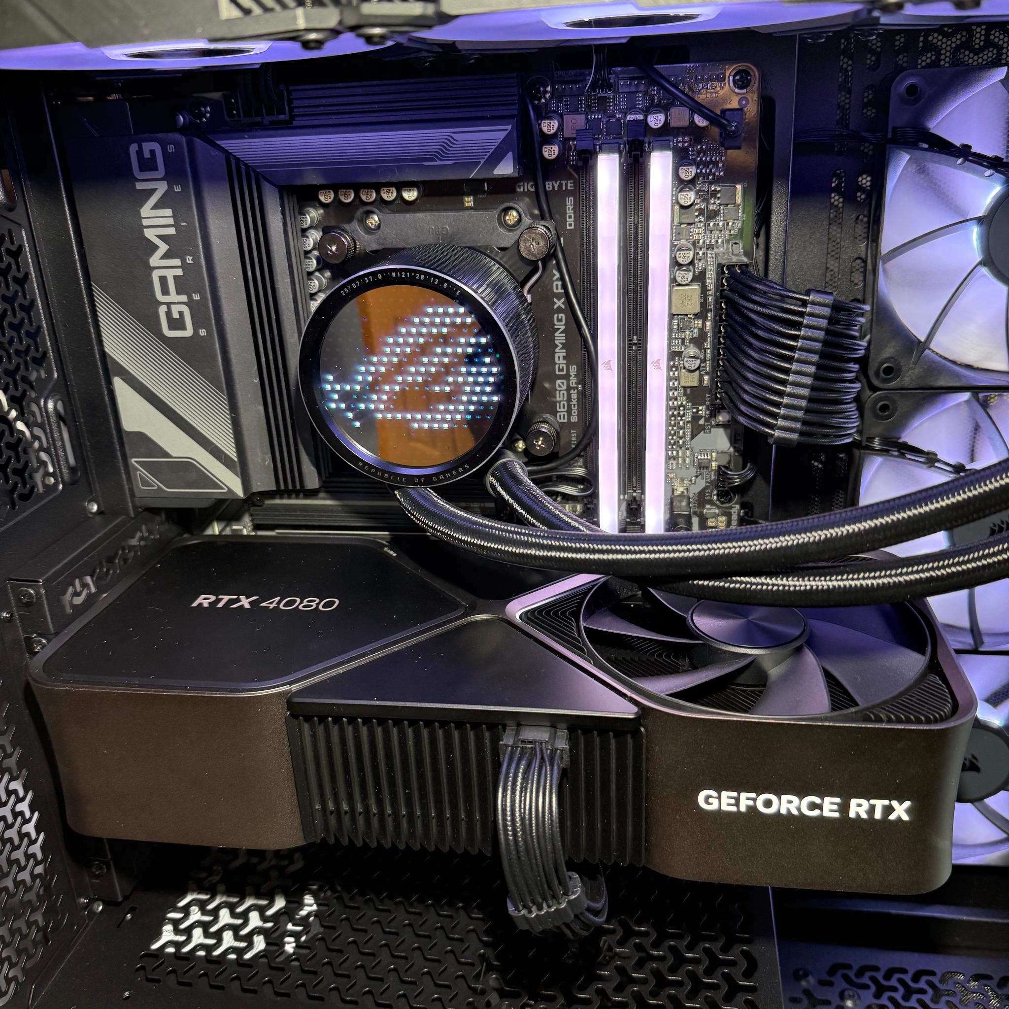 Custom RTX 4080 FE with AMD 9700X