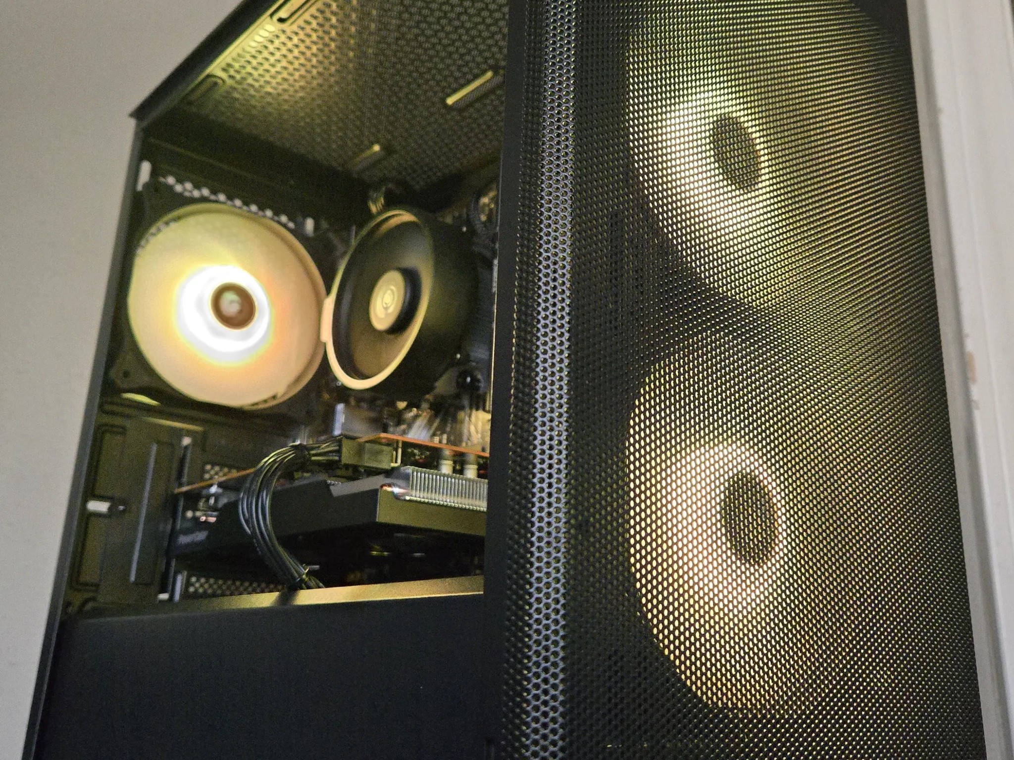 Brand-New 1080p Gaming PC | High Performance, Great Value | Ryzen 5 5500 | Radeon RX 6600