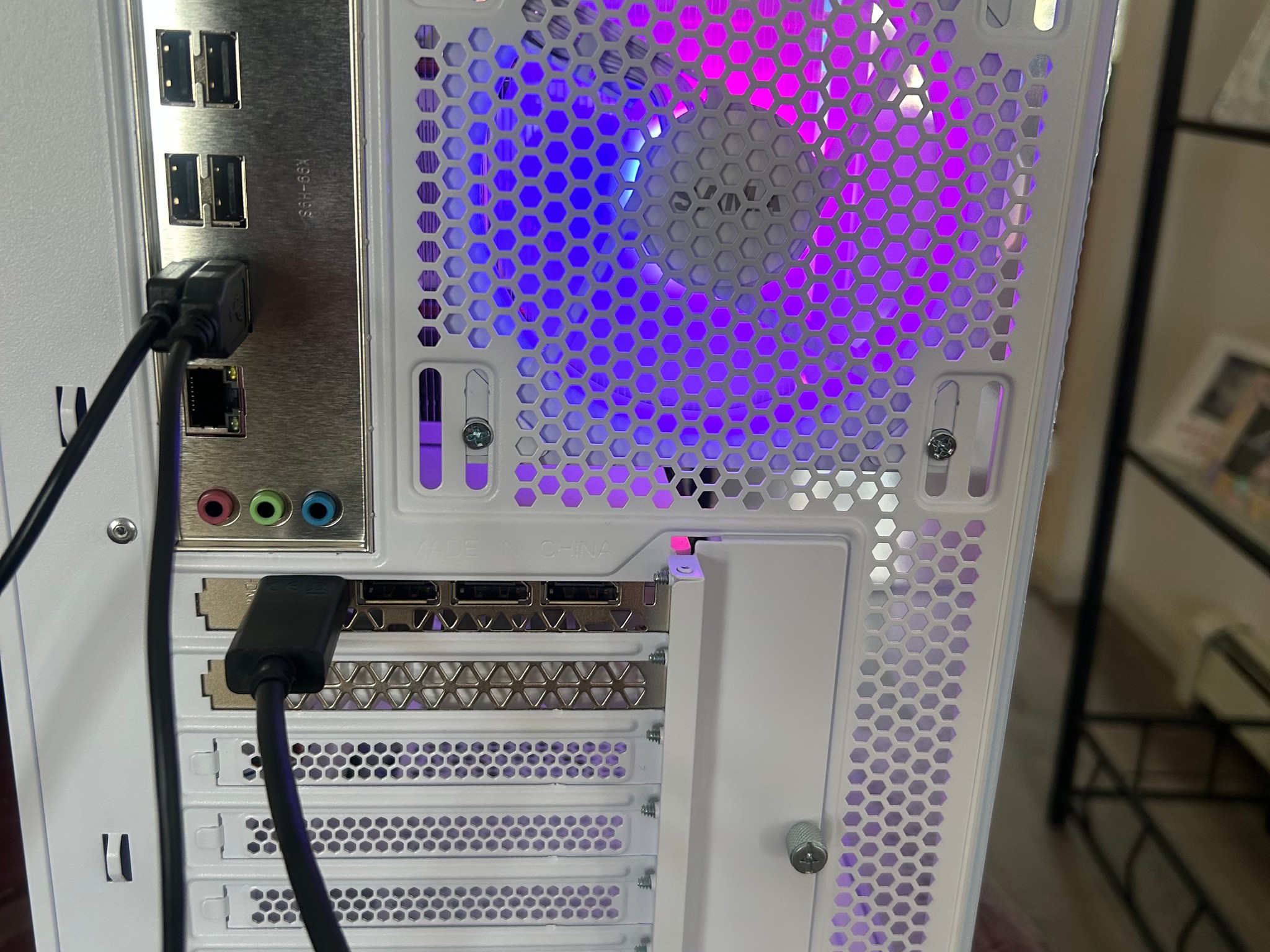 White gaming PC for beginners.
