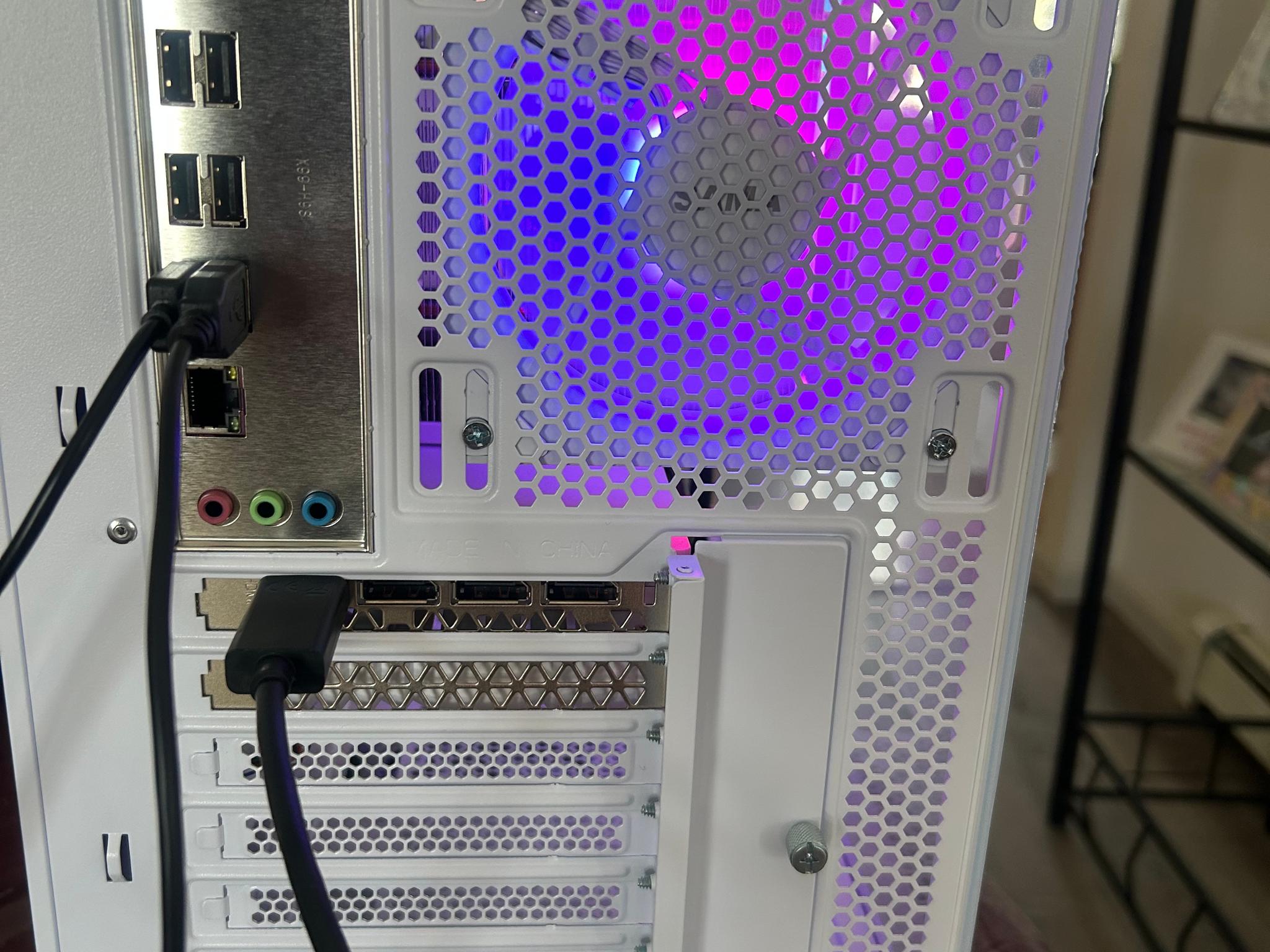 White gaming PC for beginners.