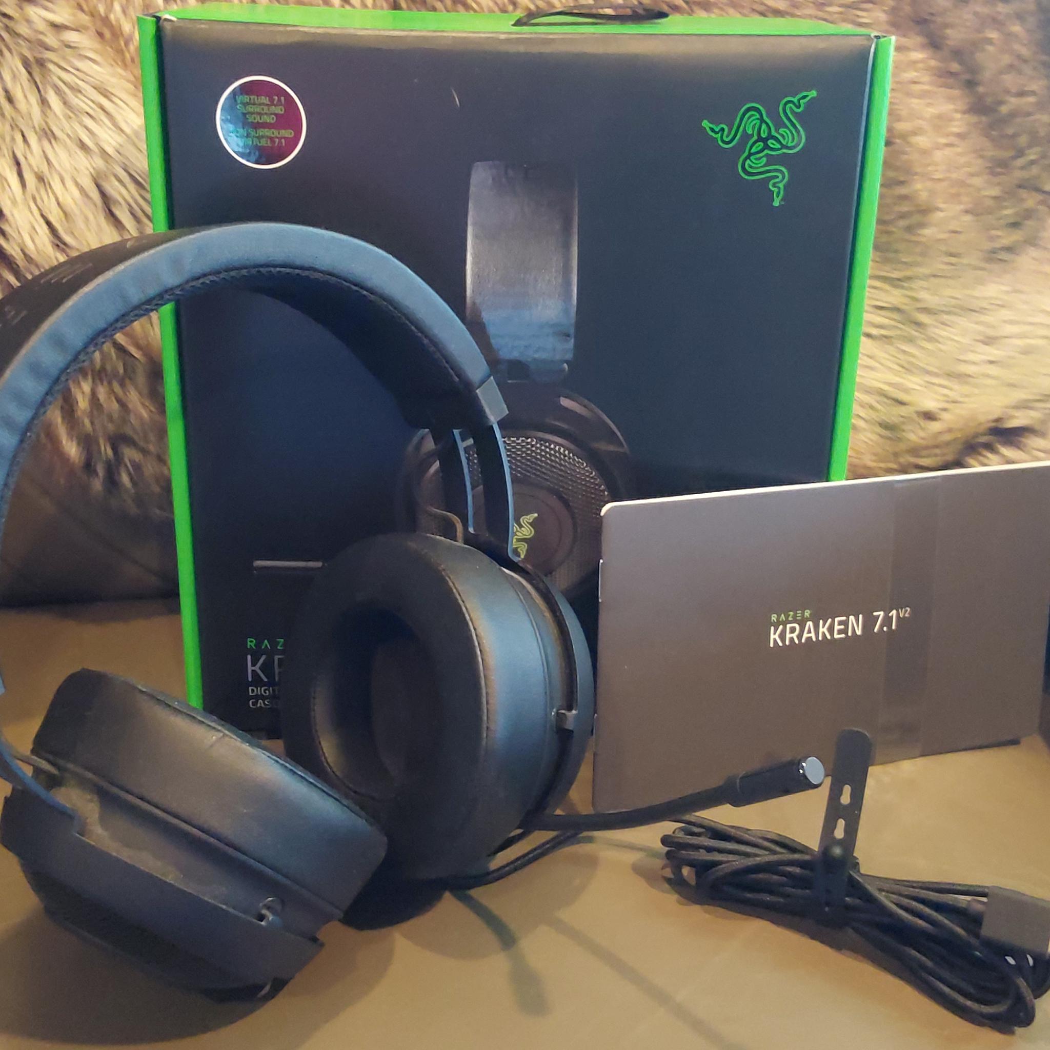 RAZER KRAKEN 7.1 v2 USB RGB GAMING HEADSET