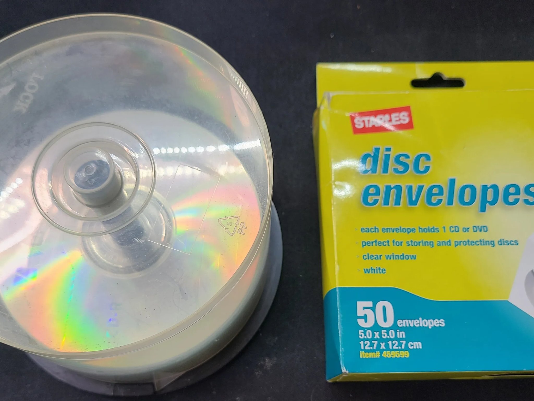 13 CD-R & 3DVD+R s and 50 Staples Disc Envelopes in box