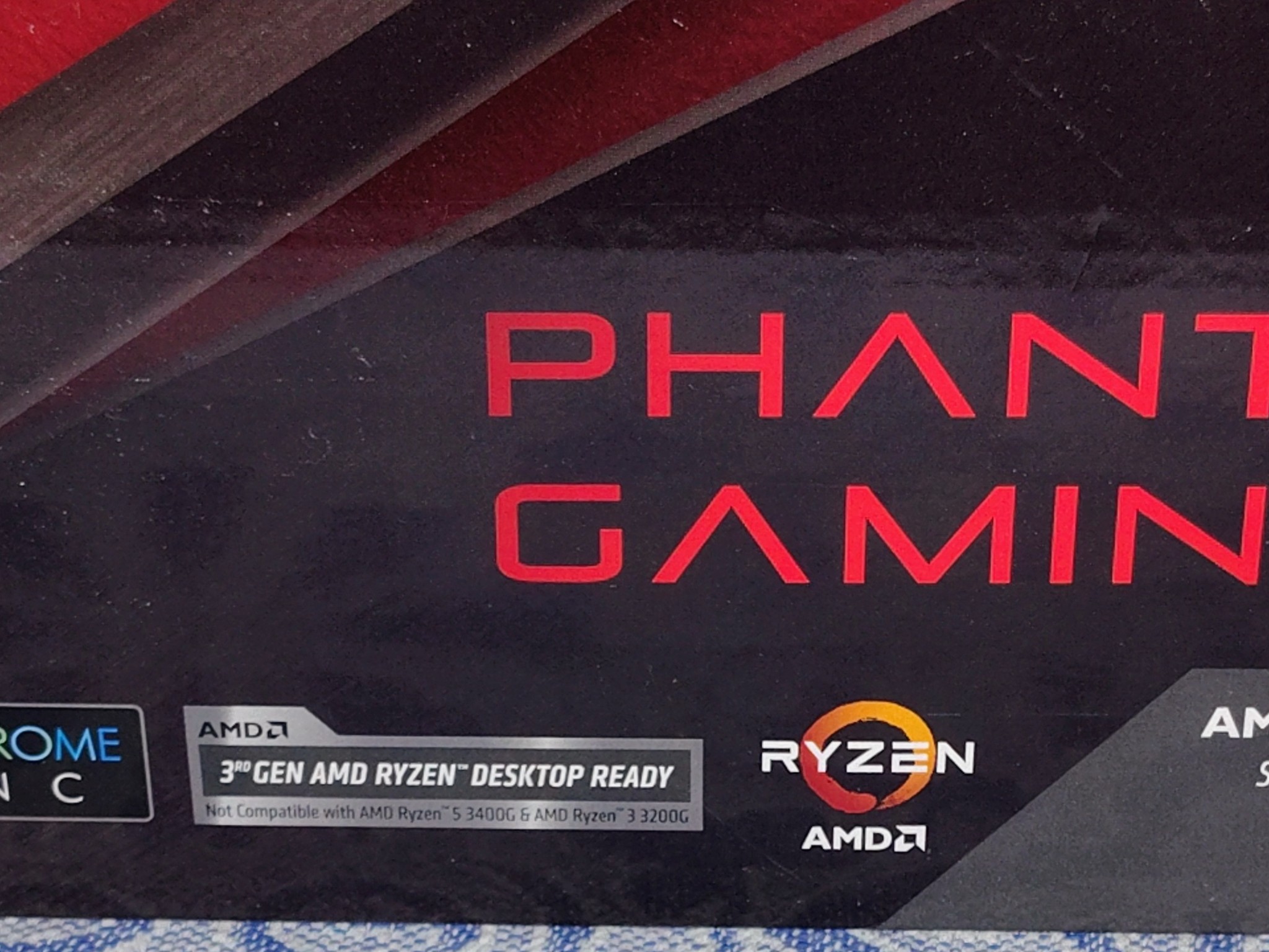 ASRock B550 Phantom Gaming 4 Motherboard + WiFi/Bluetooth card AM4 ATX