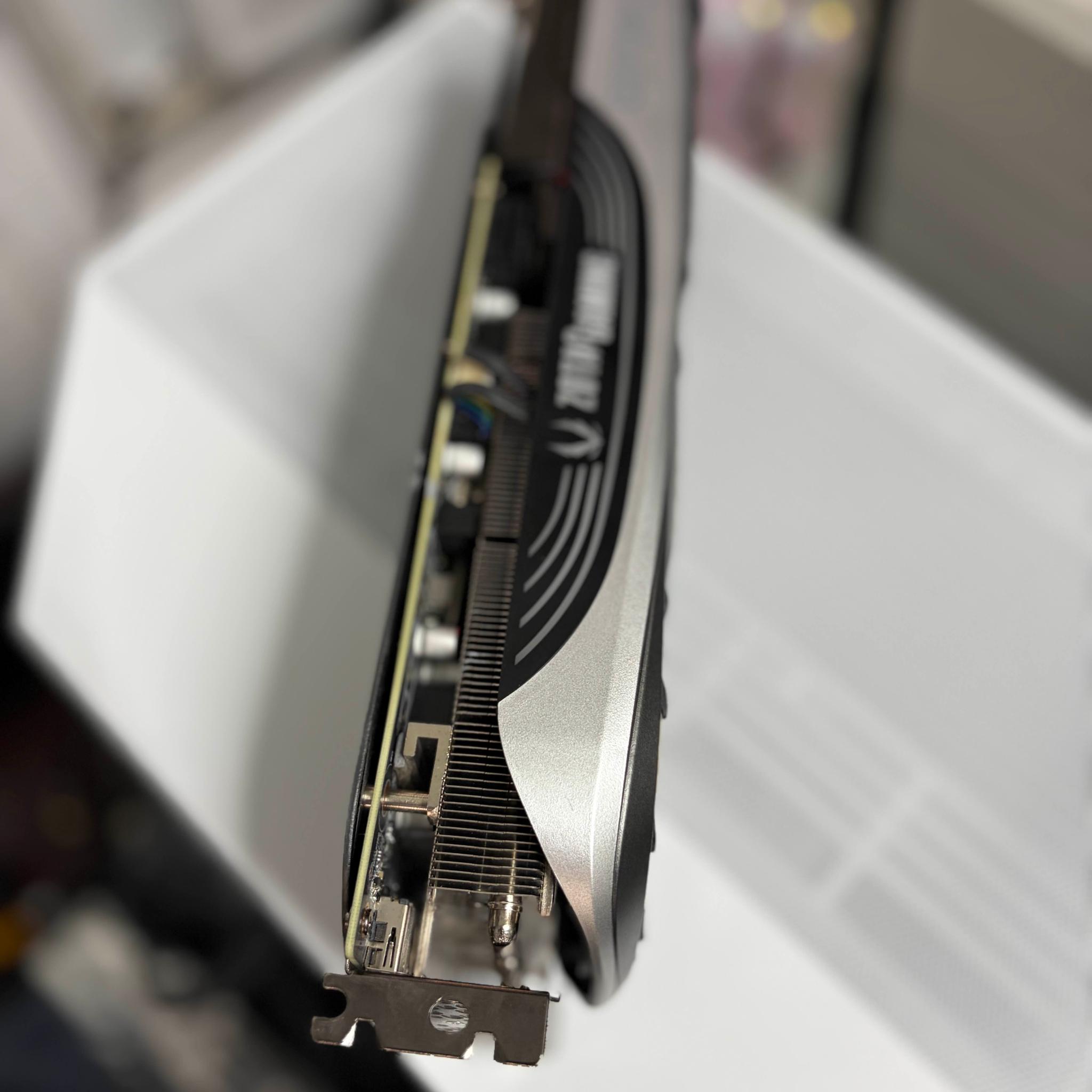 ZOTAC GAMING GeForce RTX 4070 Ti Trinity OC 12GB GDDR6X