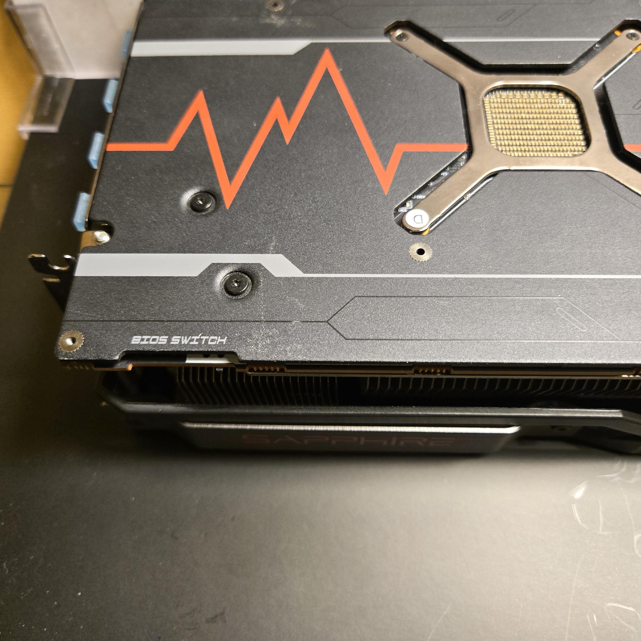 Sapphire Pulse RX 6800XT 16GB Scuff/Scrape