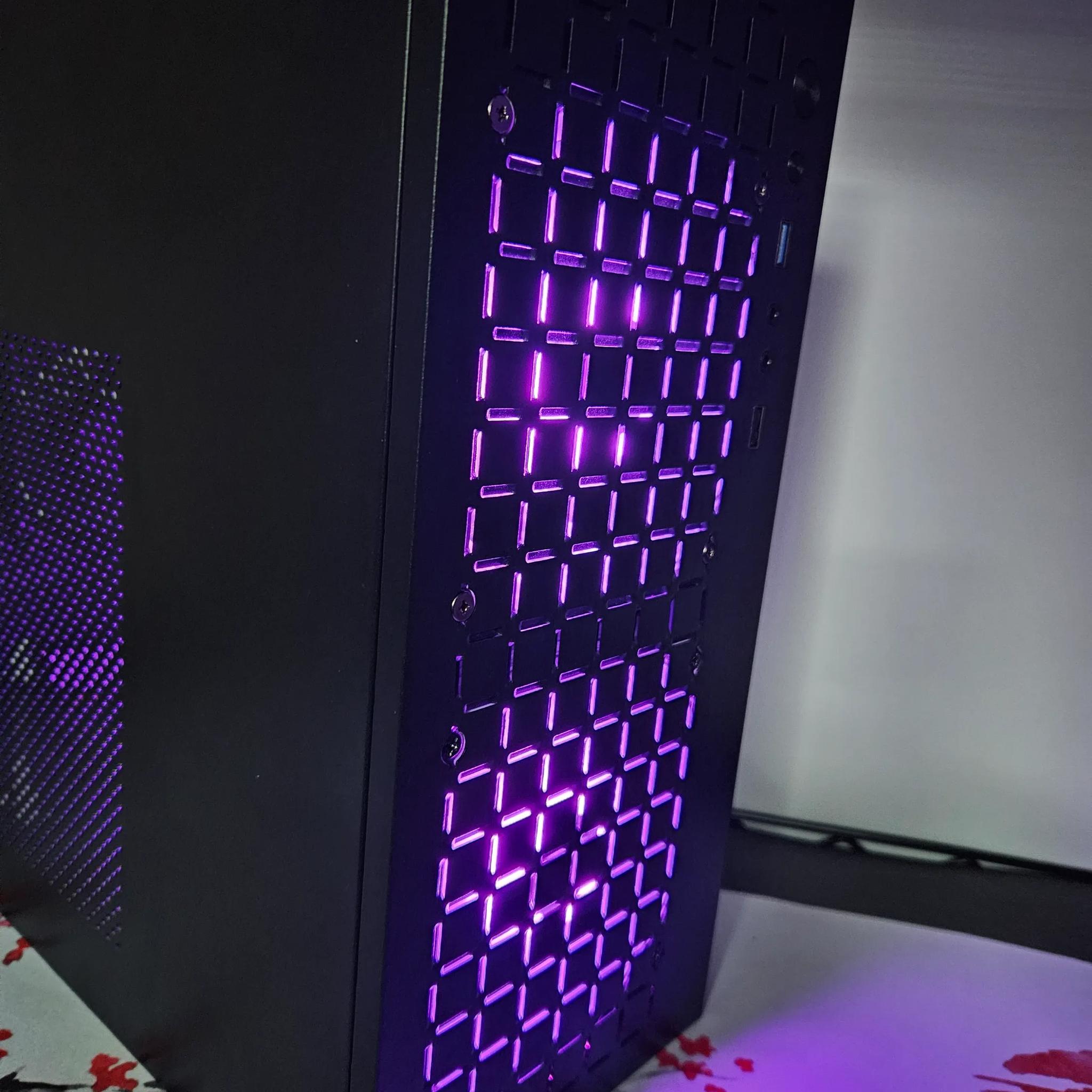 Liquid cooled Small Form Factor Ryzen 5 / 16GB DDR 4 / 512GB / GTX 1070