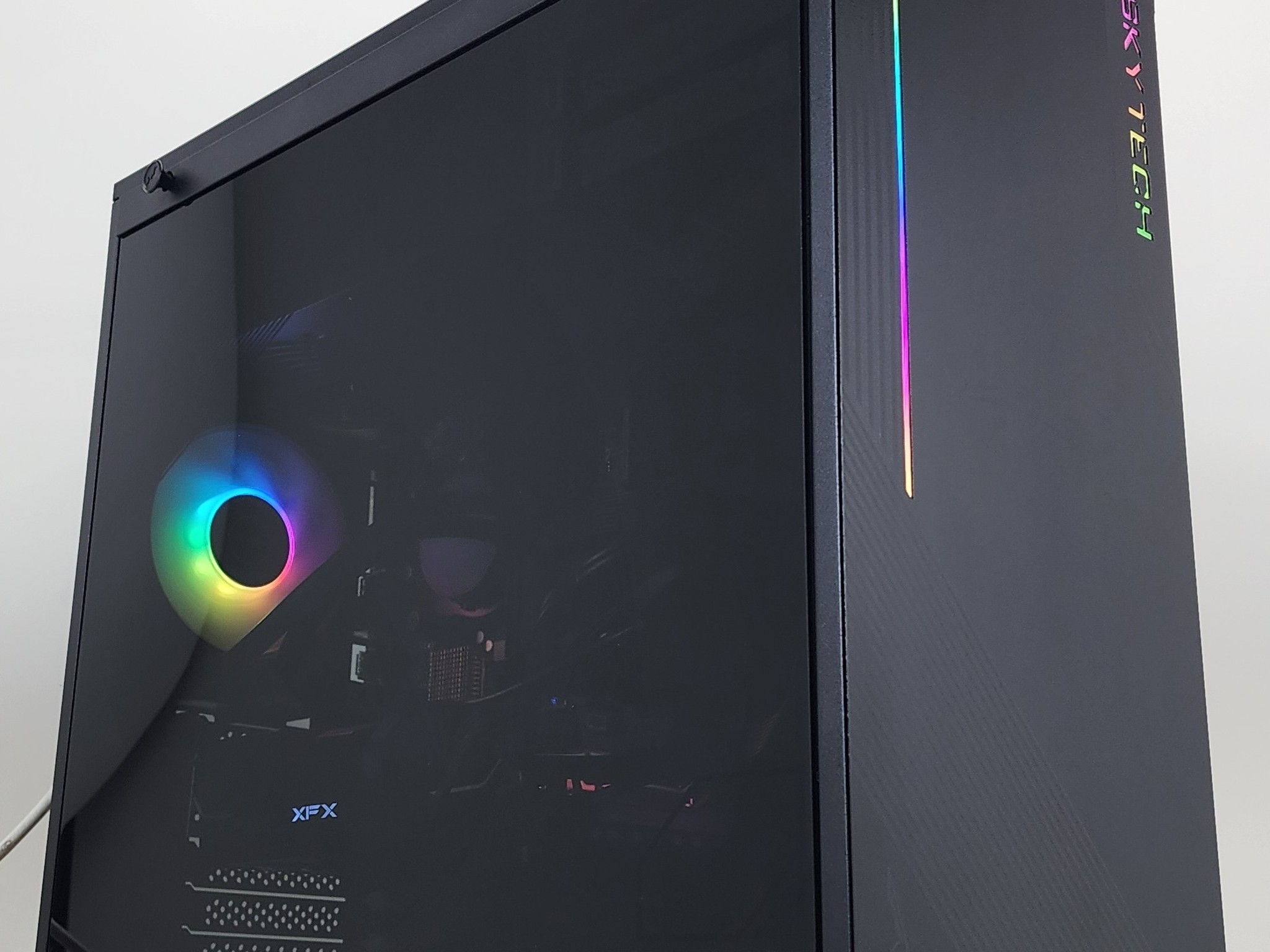 Gaming PC i7-7700 16GB RAM 1TB SSD RX 5700 XT 8GB Windows 11 Computer