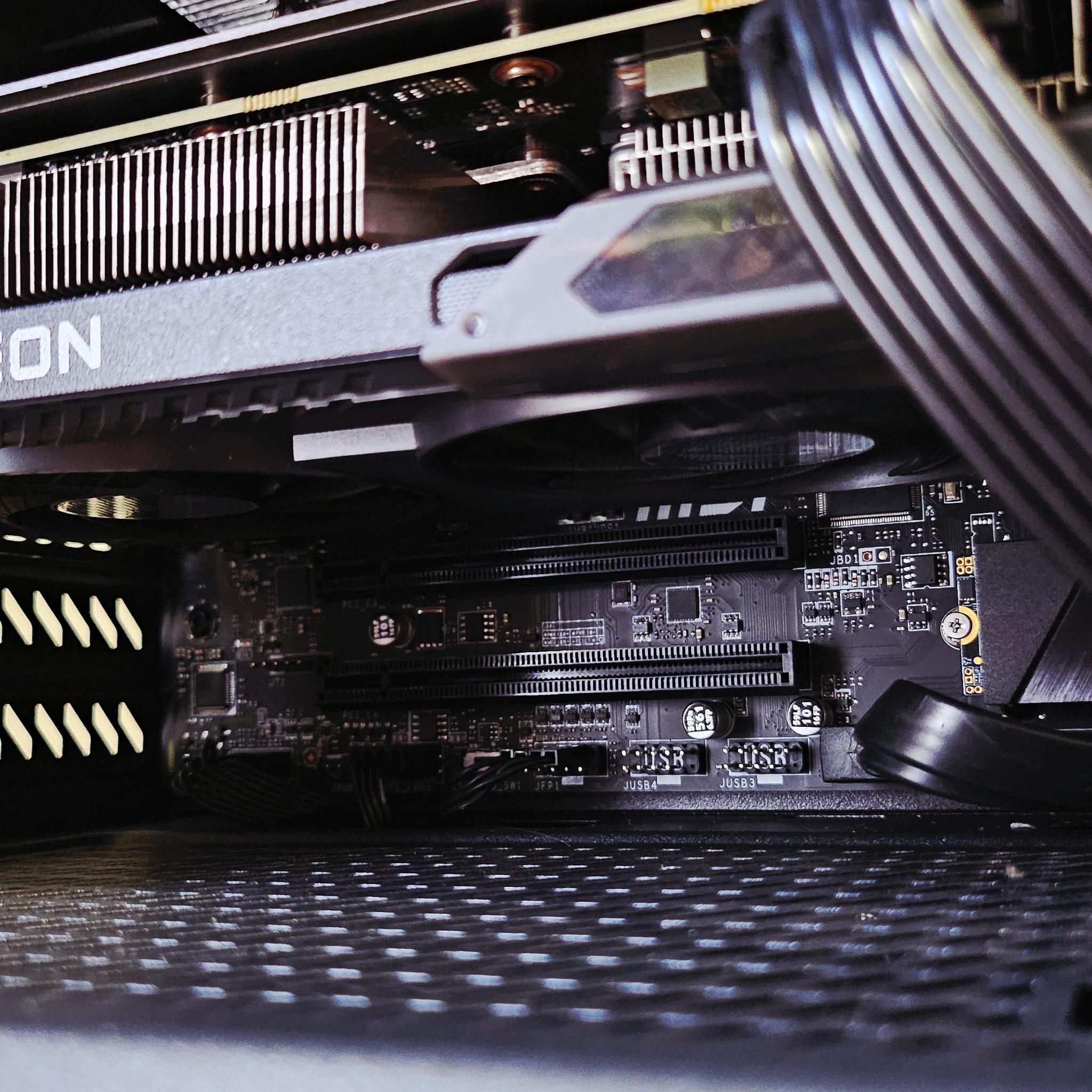 Custom Steam PC | Ryzen 5 5500X3D | 9060 XT 8GB | SteamOS | Controller Included