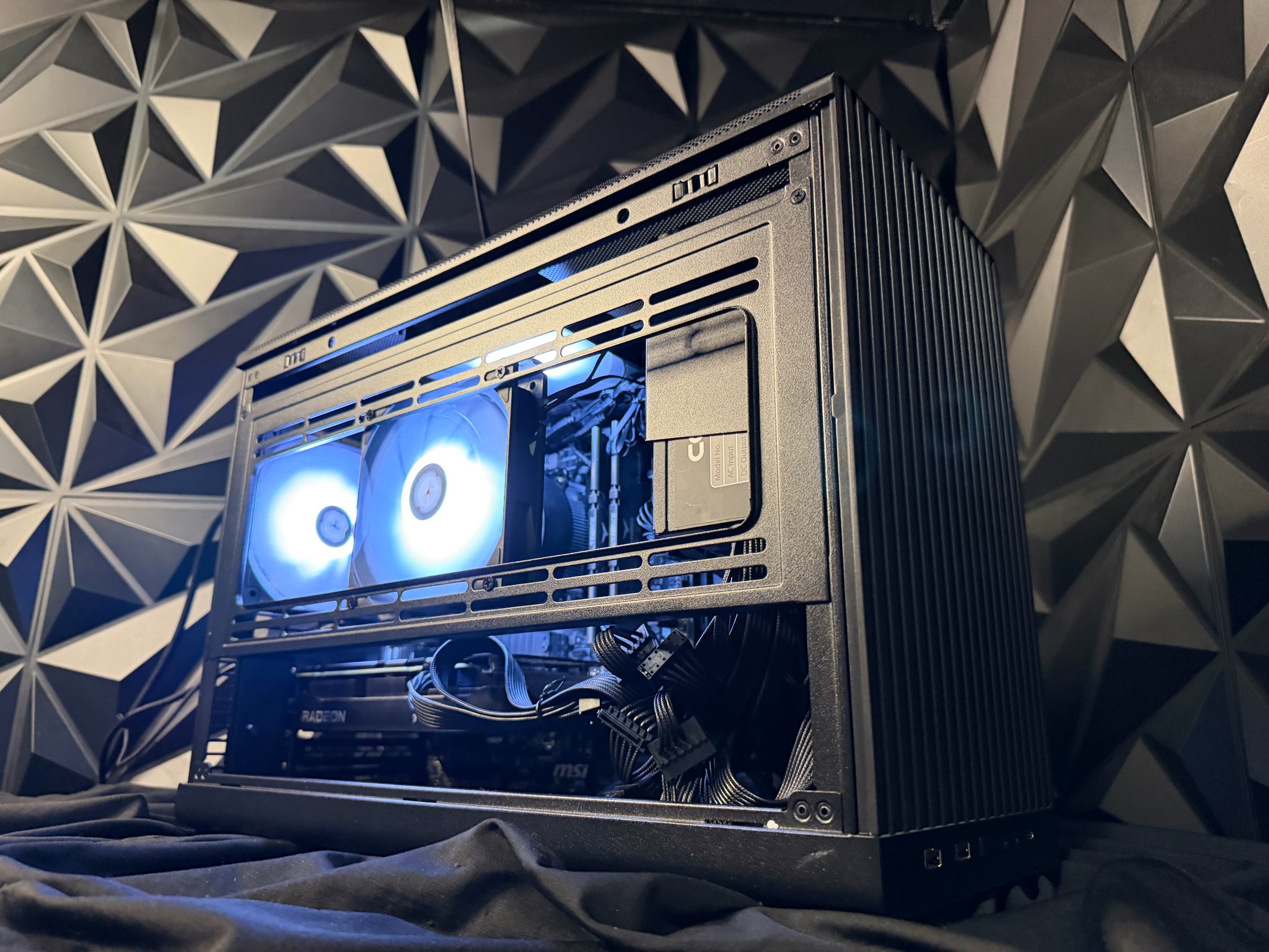 🎮🔥 GAMER 5590 🔥🎮 Ryzen 5 5500| RX 9060XT| 16 GB DDR4| 1.25 TB NVMe| 650W PSU