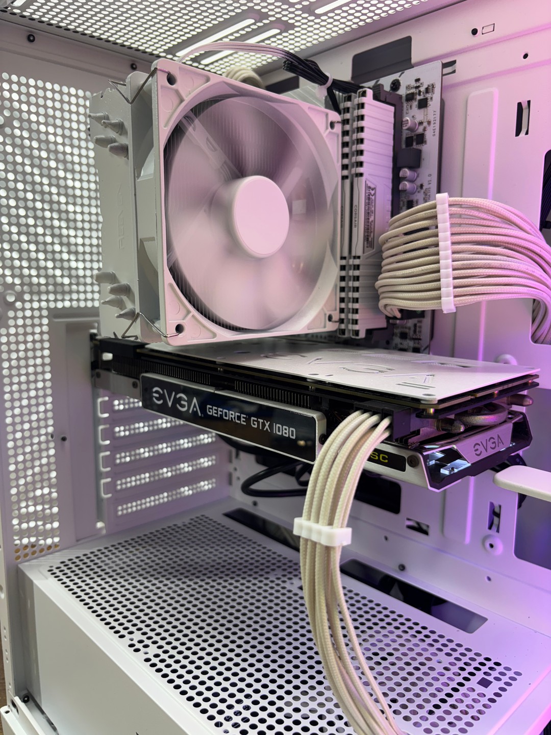 White Gaming PC – i5-12400F | EVGA GTX 1080 SC 8GB | 16GB RAM