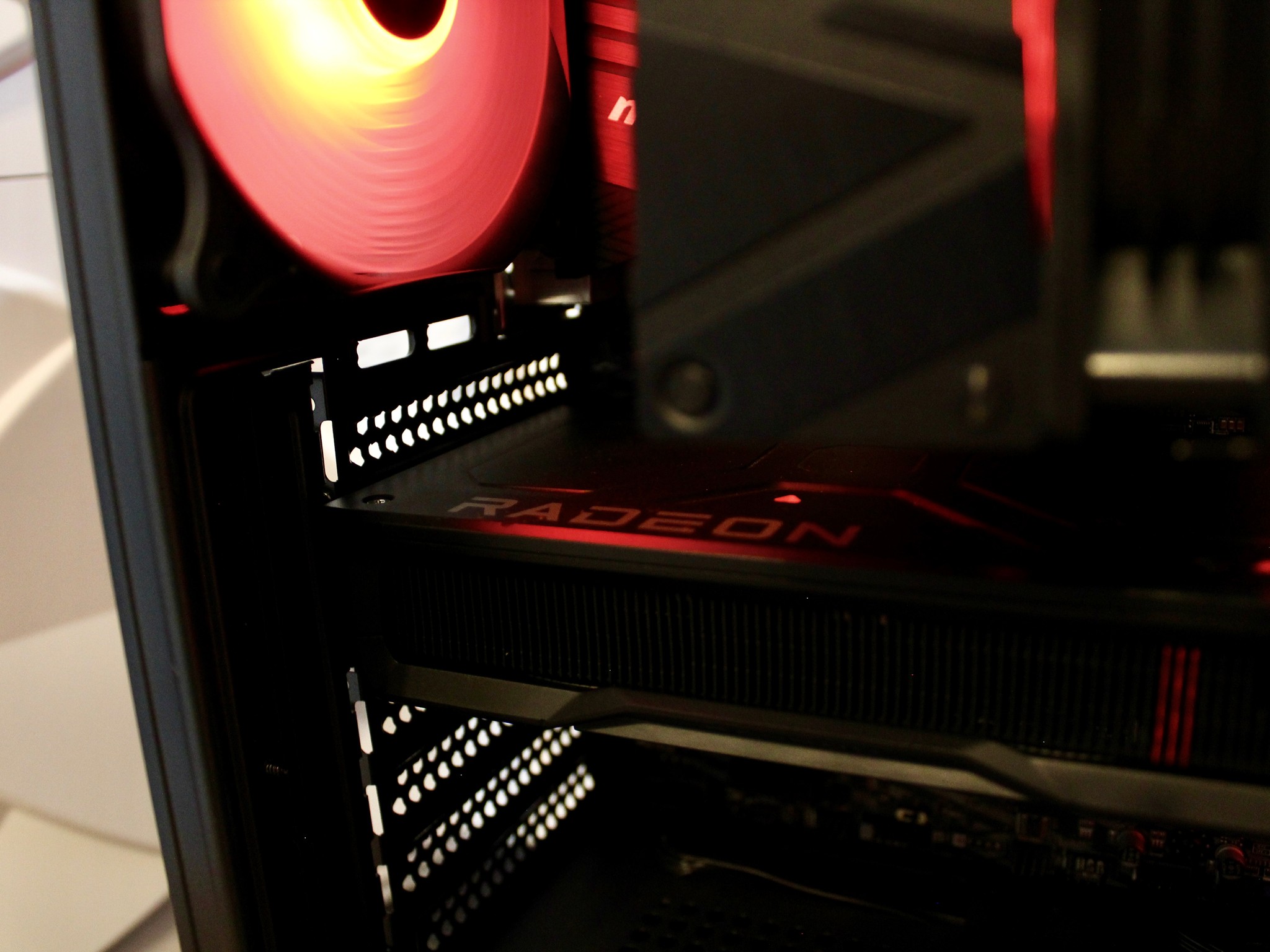 ♦️ Red 7 ♦️ Ryzen 7 | RX 7600 8GB | 16GB DDR4 | 1TB M.2 | W11 + WiFi |
