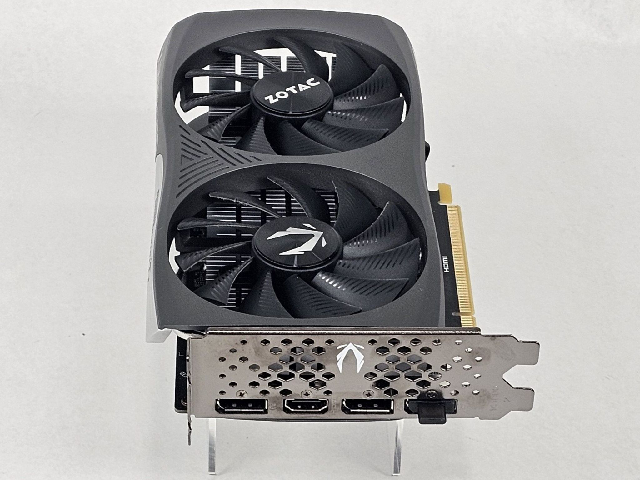RTX 4060 ZOTAC Gaming Twin Edge 8GB