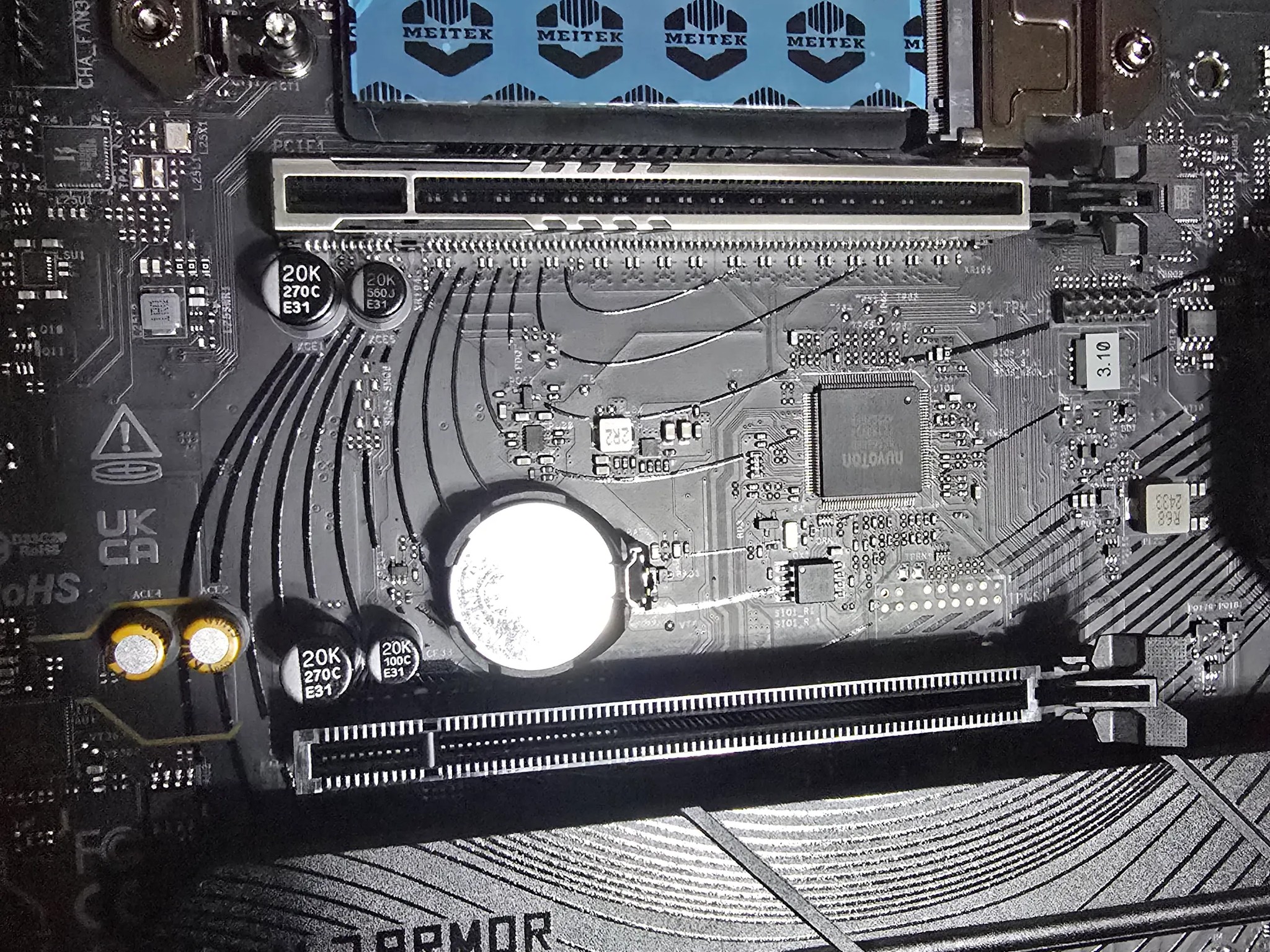 ASRock x870 Riptide, 9800x3D, 4TB 990 Pro Bundle