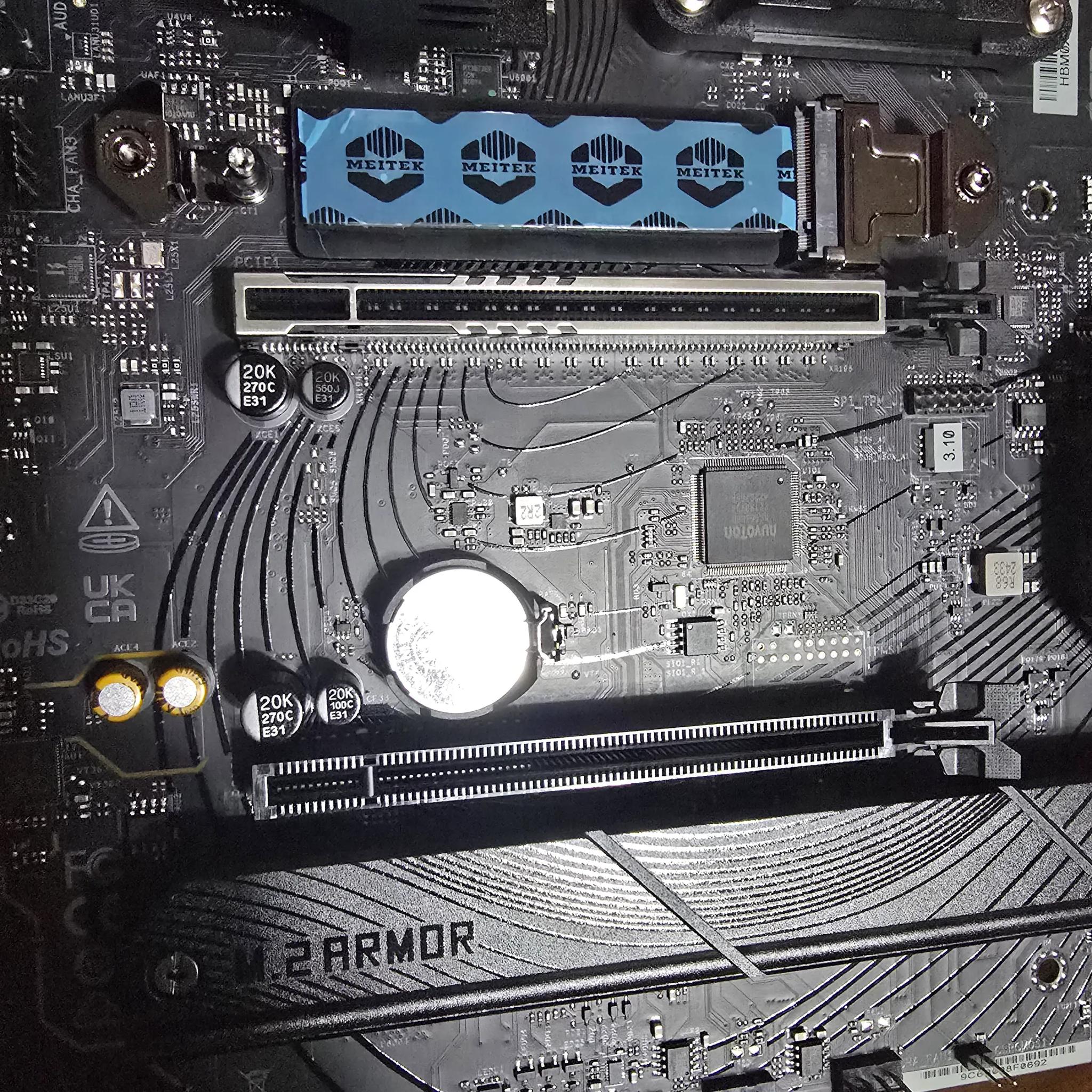 ASRock x870 Riptide, 9800x3D, 4TB 990 Pro Bundle