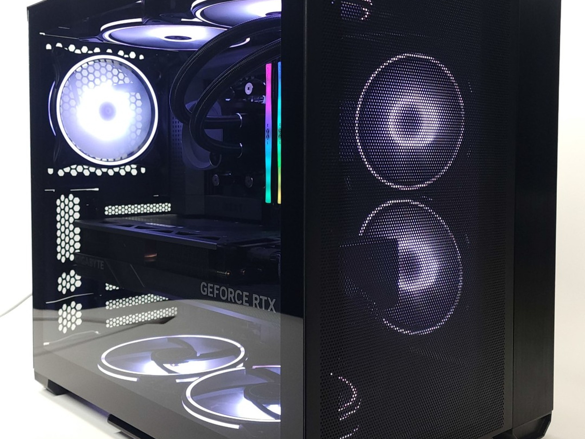 Gaming PC Ryzen 9 7900X3D 32GB RAM 2TB SSD RTX 4080 SUPER 16GB Win11 Computer