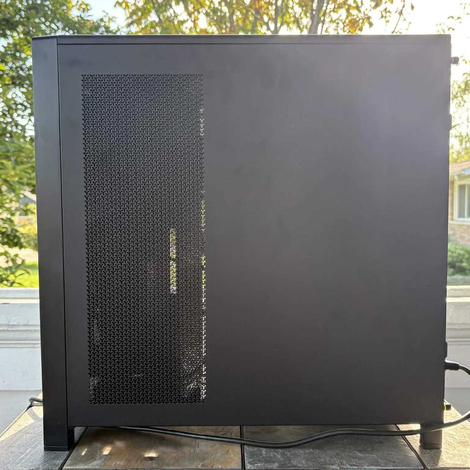 Black Cat Customs Nightfang – RTX 4070 SUPER – Intel i7-11700 – 32GB RAM – 1TB NVMe