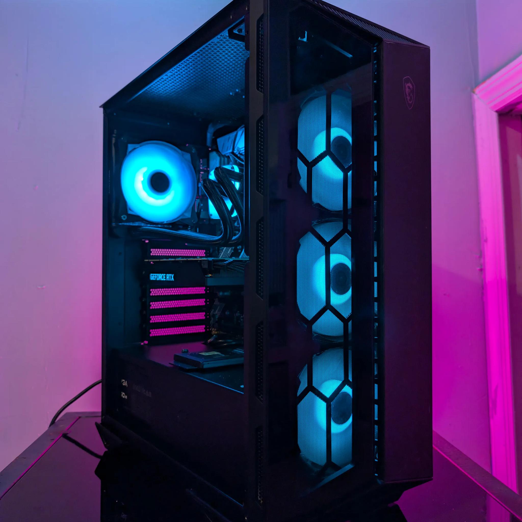 Ryzen 5 4500, RTX 3060 GAMING AND STREAMING PC!